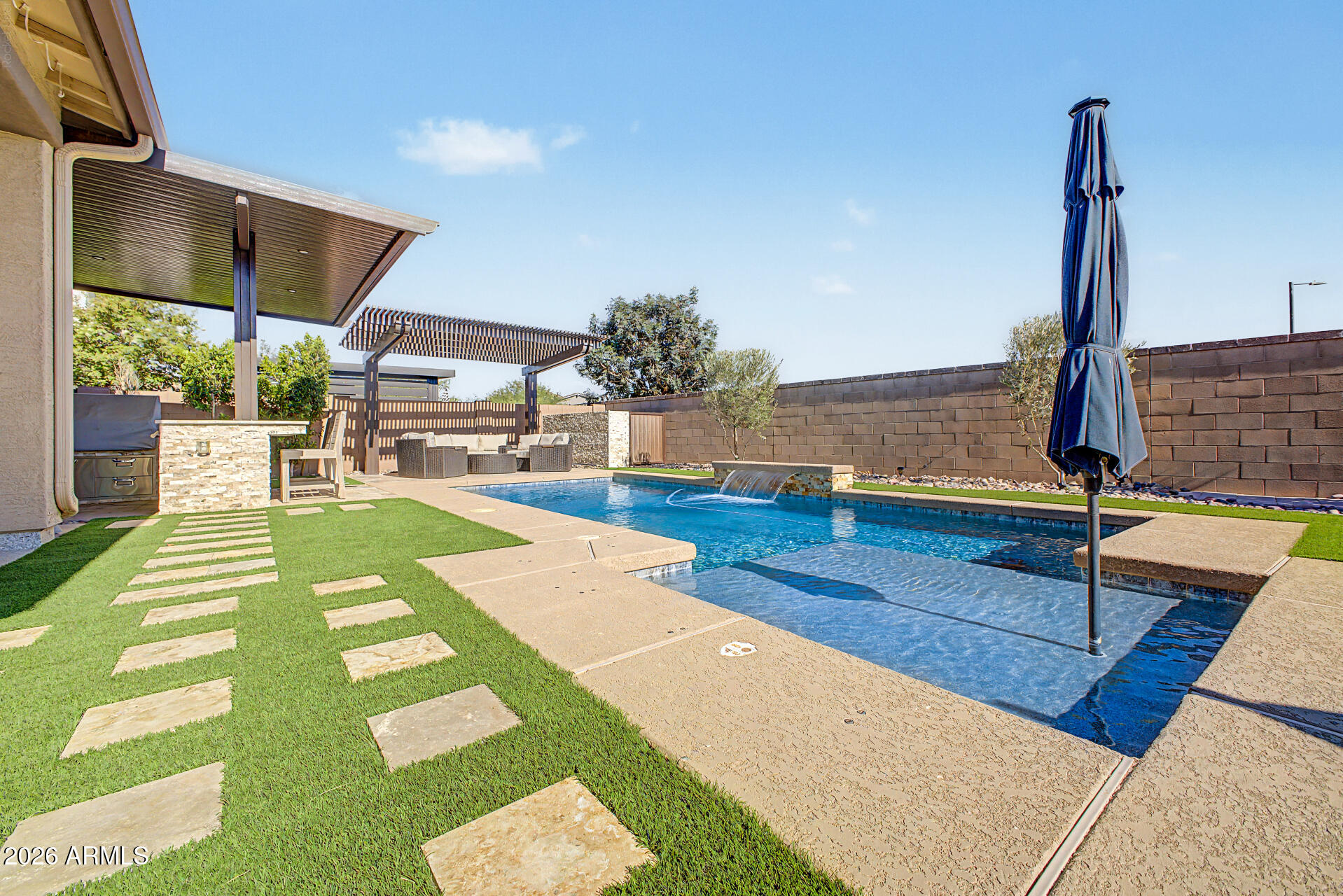 18989 E WALNUT Court, Queen Creek, AZ 85142