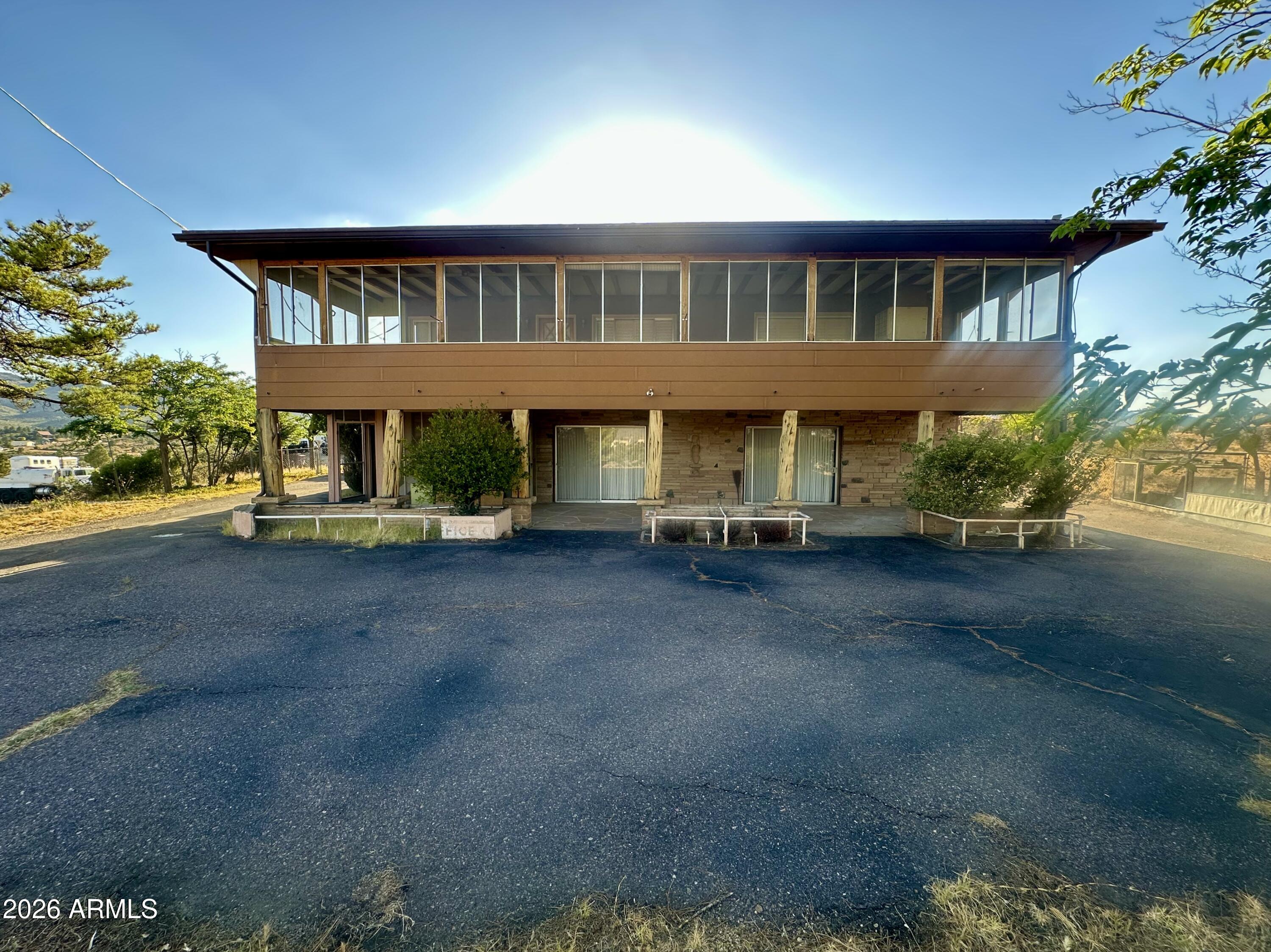 18127 S TAWNY Lane, Peeples Valley, AZ 86332