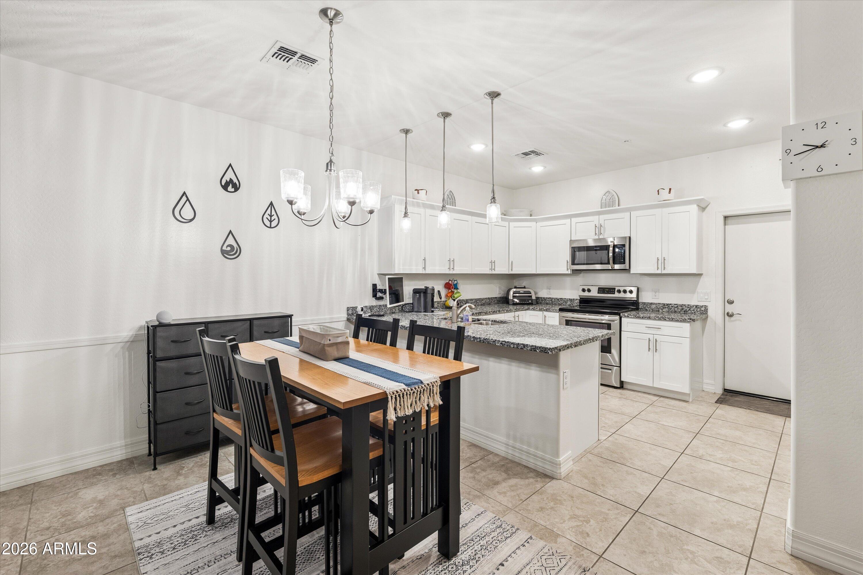 7820 E BASELINE Road 103, Mesa, AZ 85209
