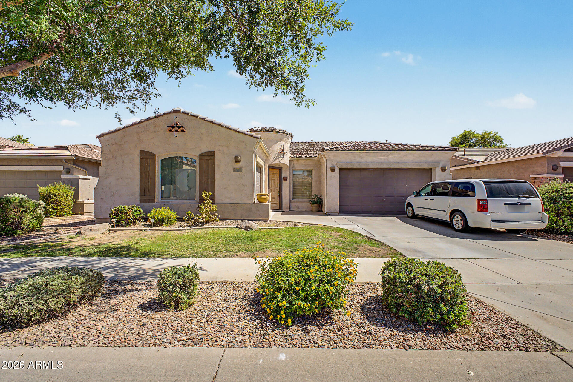 627 E La Costa Drive, Chandler, AZ 85249