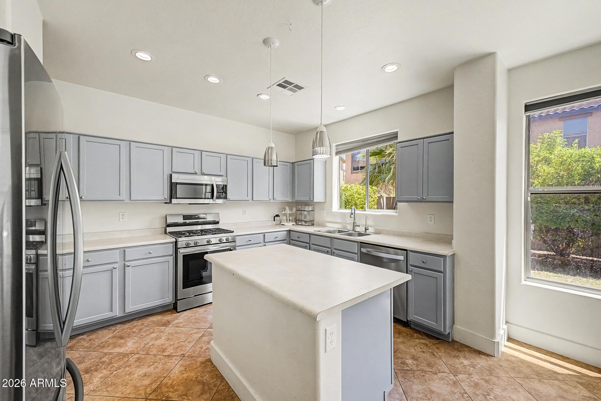 3859 E FAIRVIEW Street, Gilbert, AZ 85295
