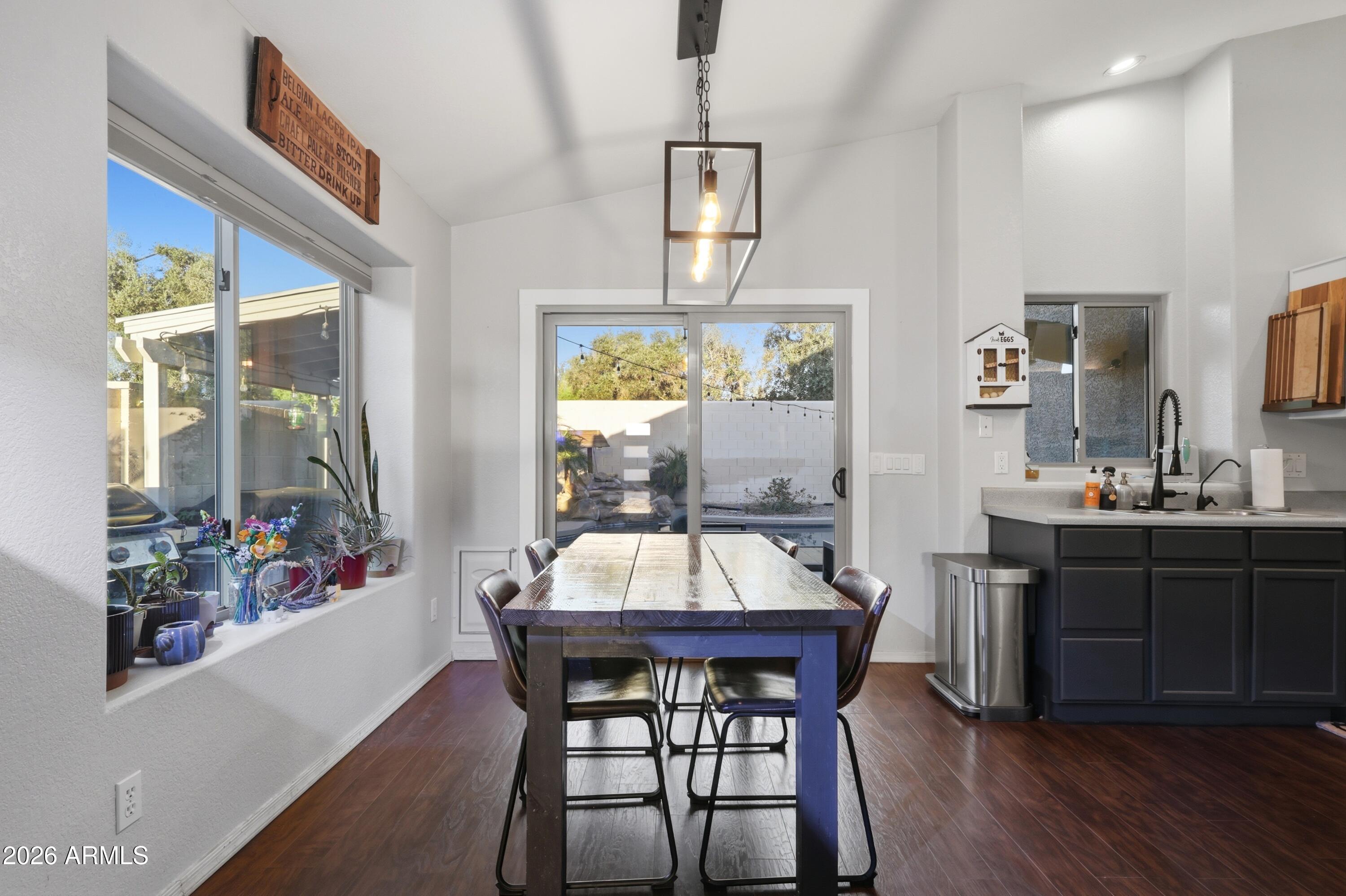 661 N JOSHUA TREE Lane, Gilbert, AZ 85234