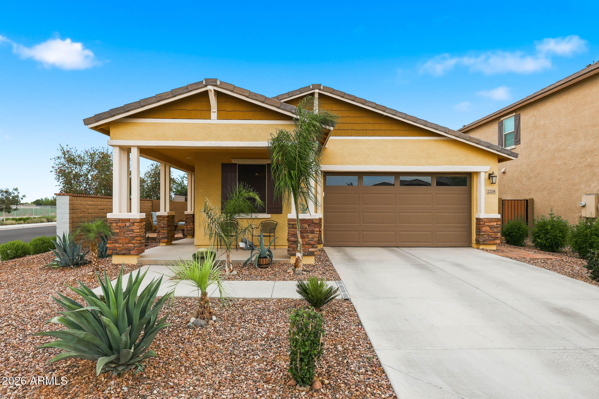 2208 E PALMDALE Lane, Gilbert, AZ 85298