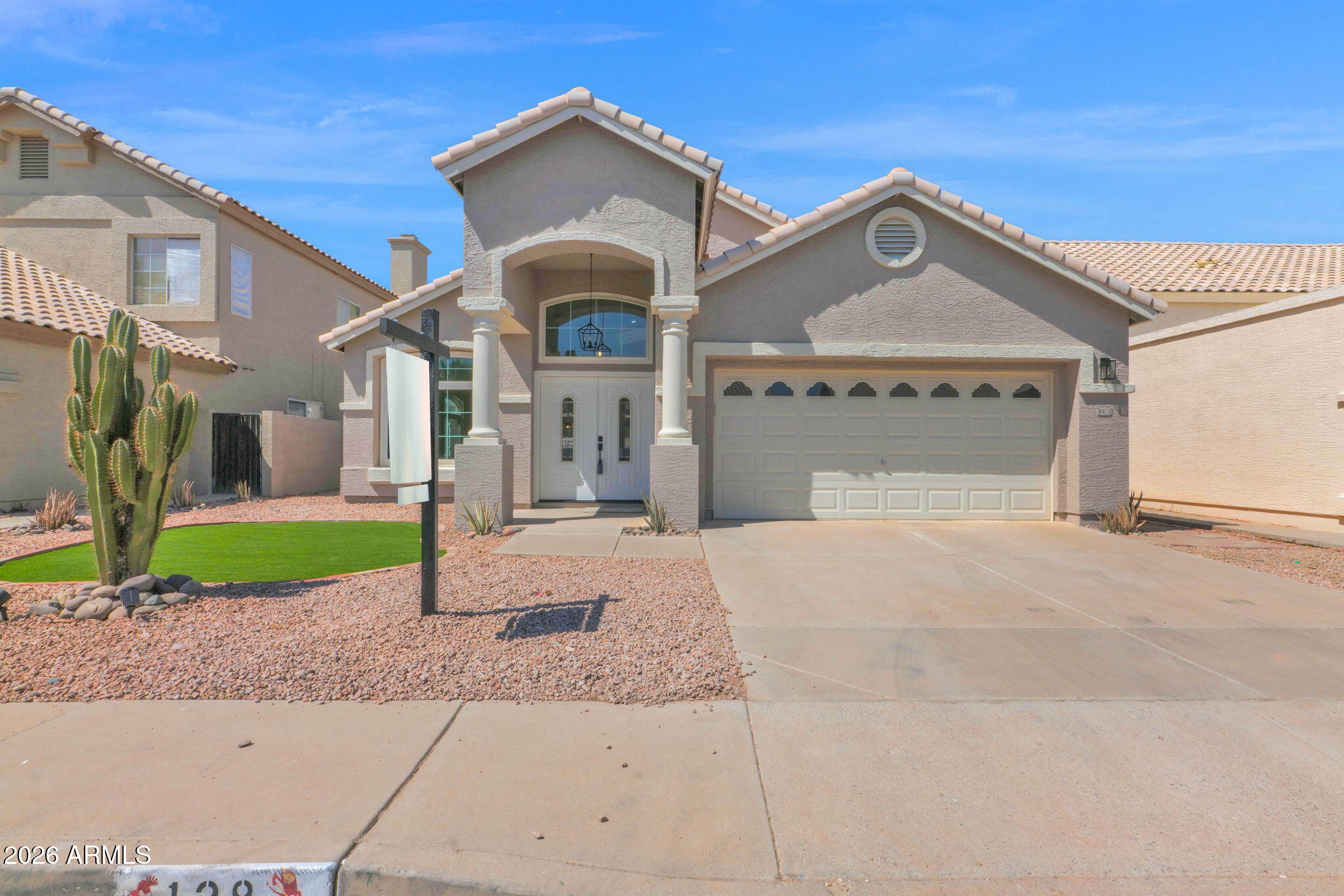 138 W EL FREDA Road, Tempe, AZ 85284