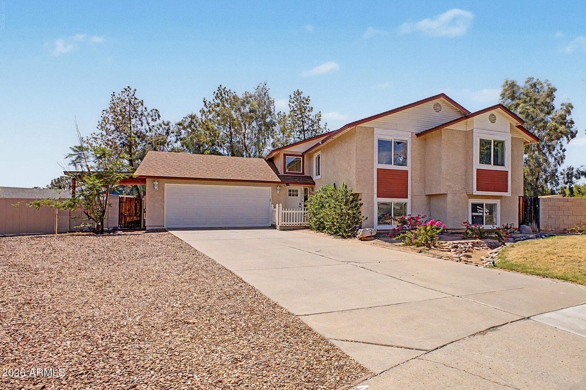 3832 E Dewberry Avenue, Mesa, AZ 85206