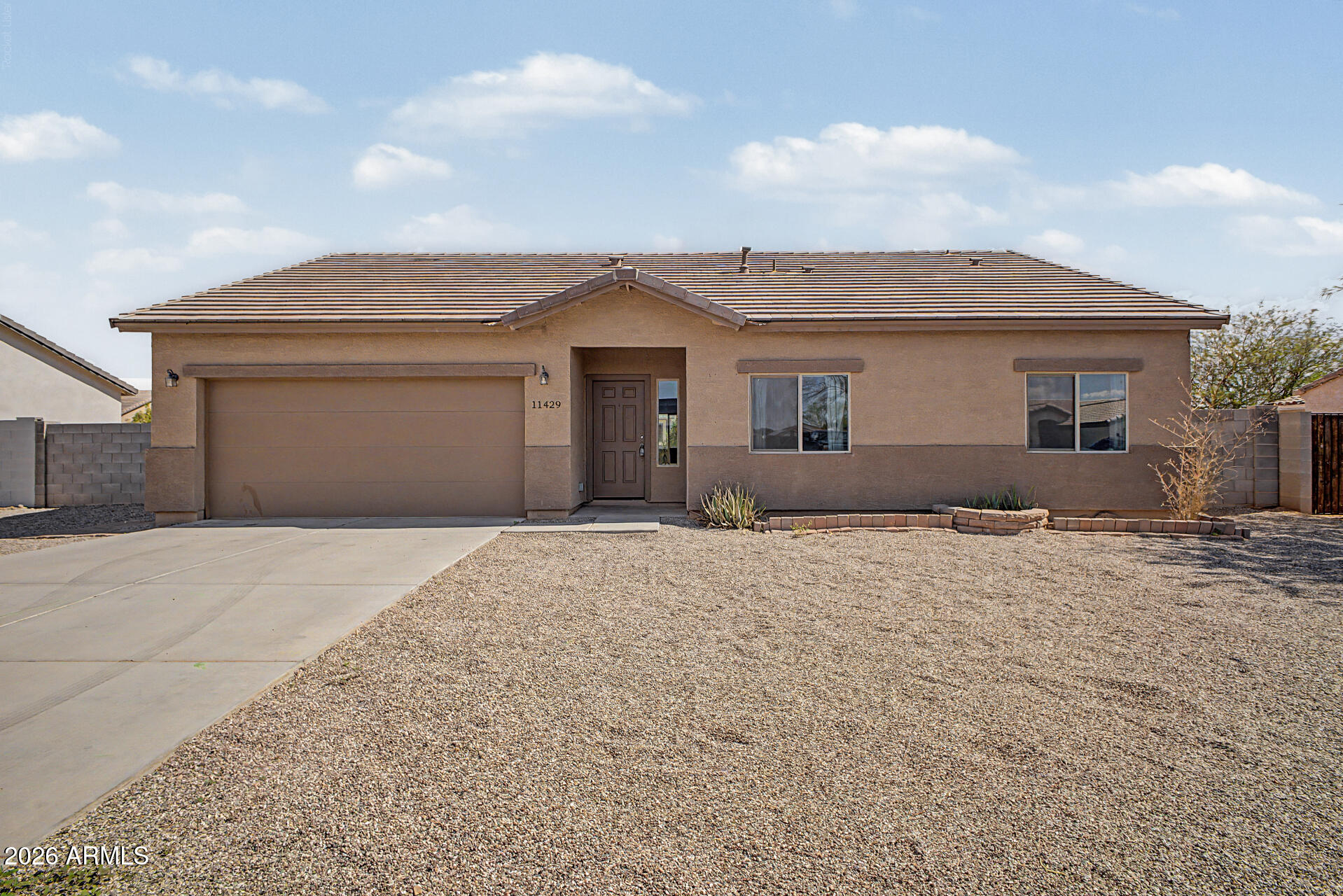 11429 W MADERO Drive, Arizona City, AZ 85123