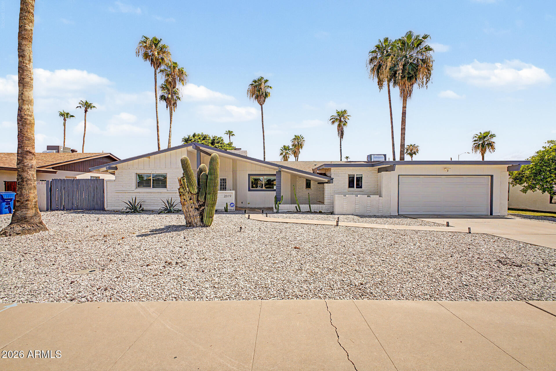2019 E FOUNTAIN Street, Mesa, AZ 85213