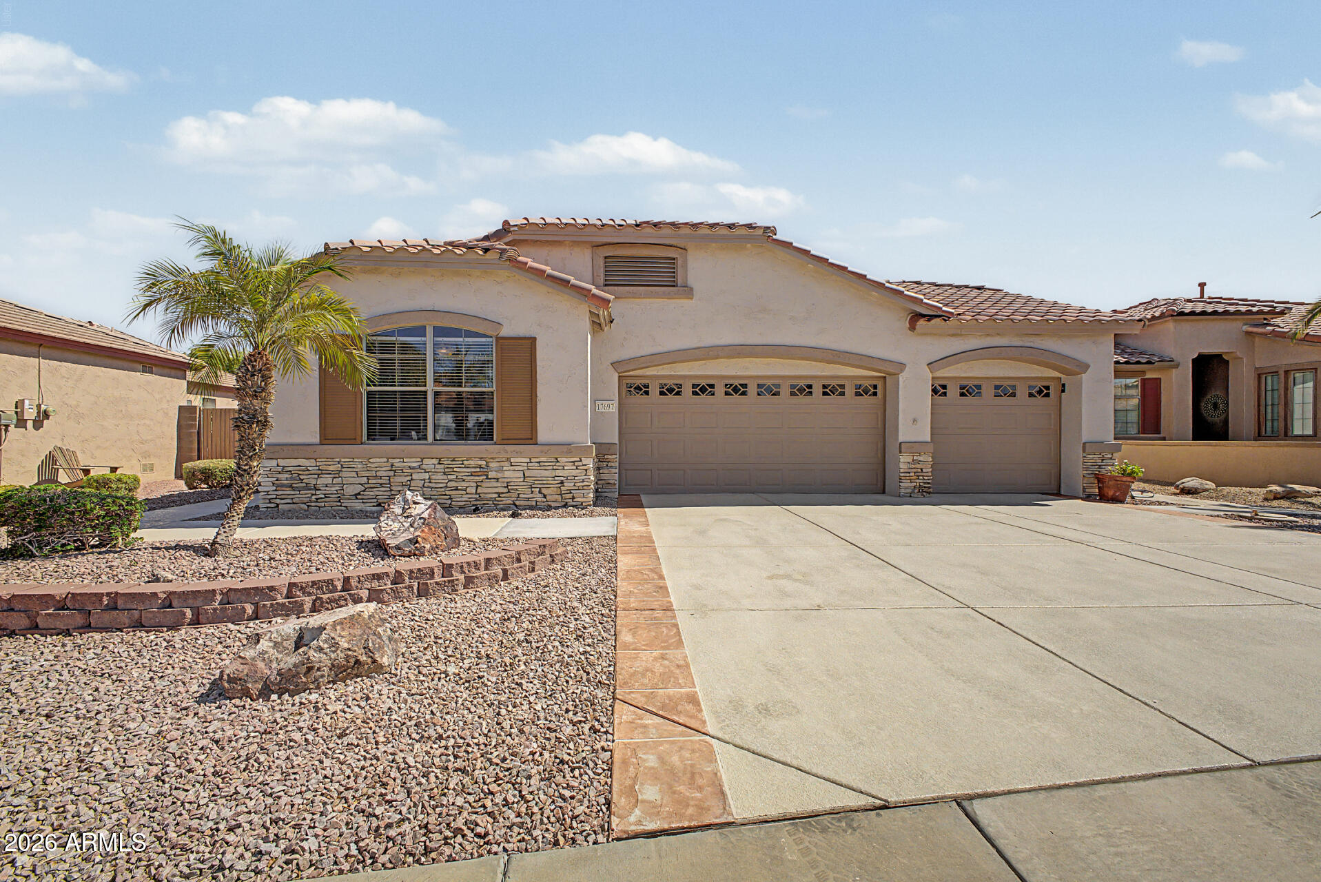 17697 W SAMMY Way, Surprise, AZ 85374