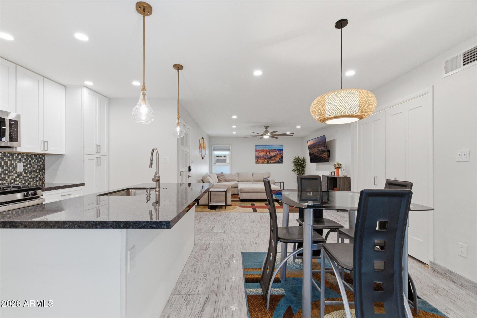 4950 N MILLER Road 100, Scottsdale, AZ 85251