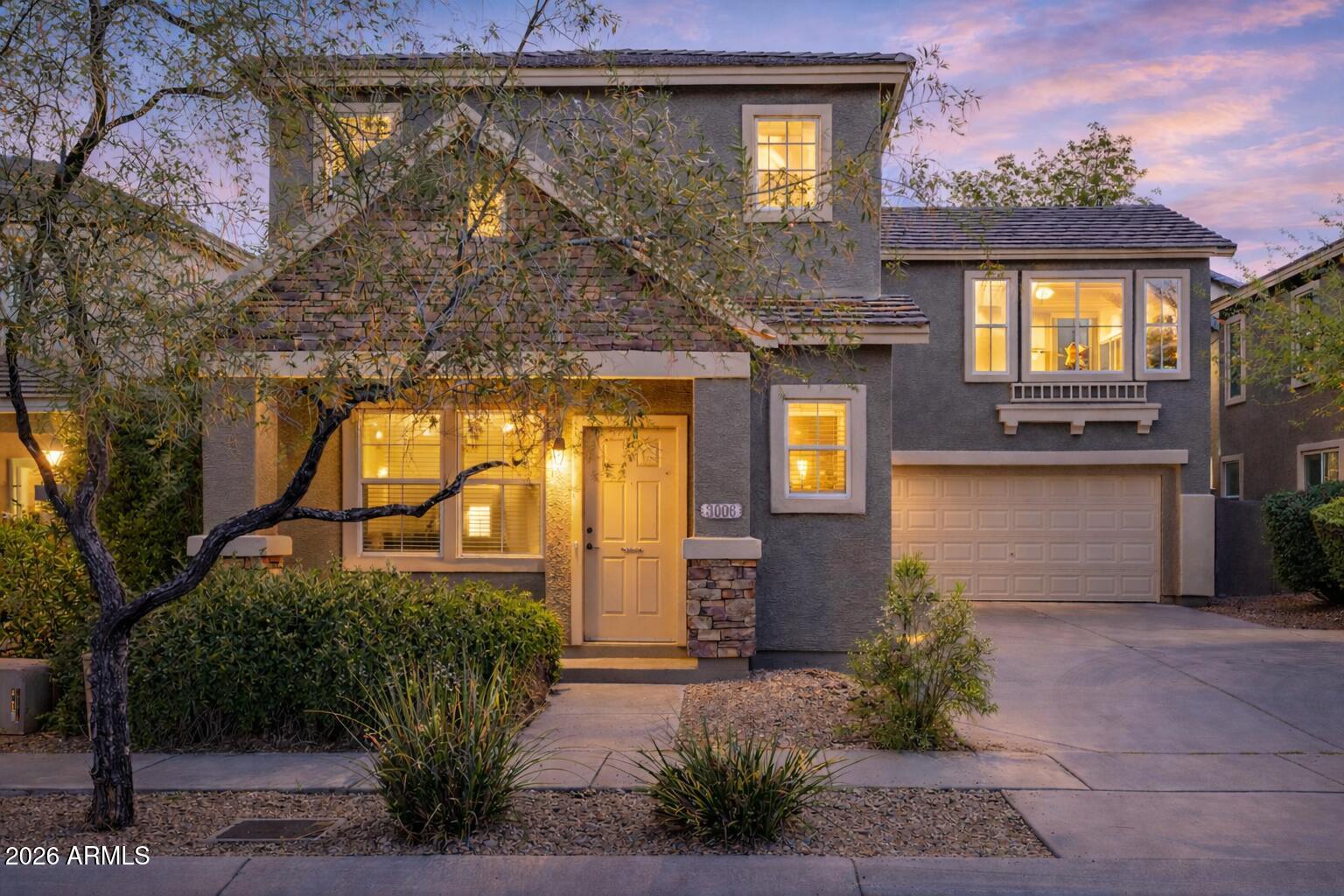 3006 W FERRUCCIO Place, Phoenix, AZ 85086