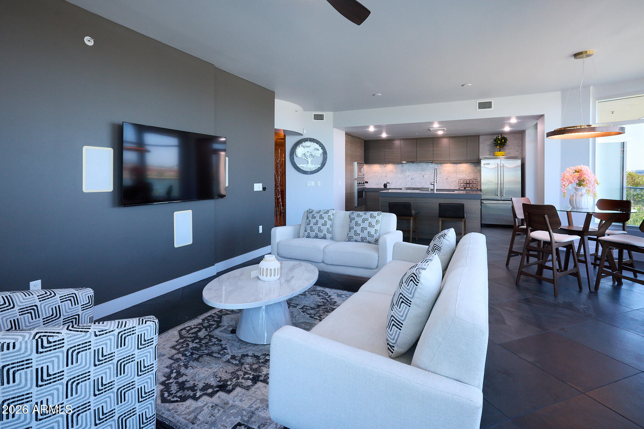 140 E RIO SALADO Parkway 207, Tempe, AZ 85281