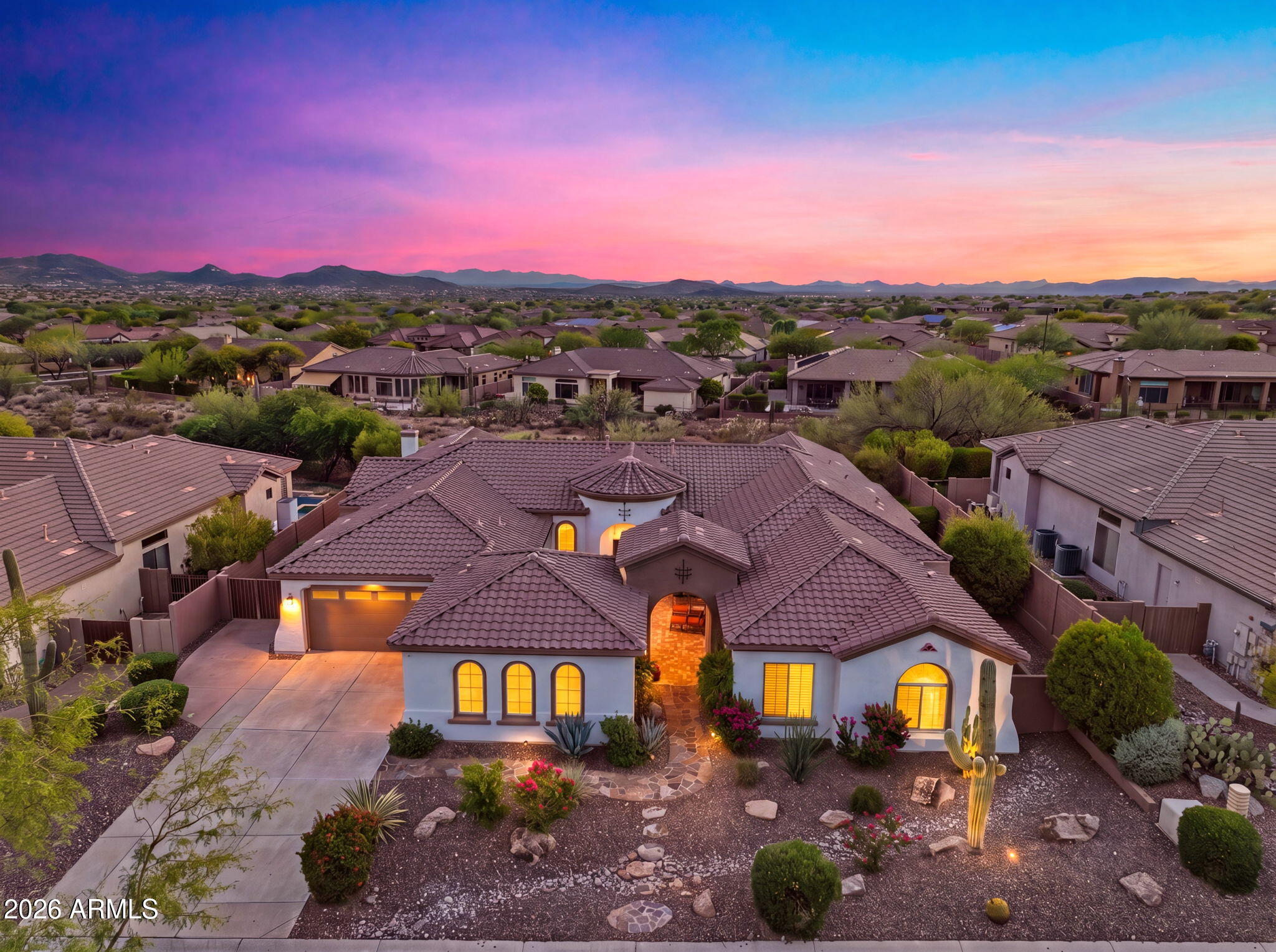 41702 N SIGNAL HILL Court, Phoenix, AZ 85086