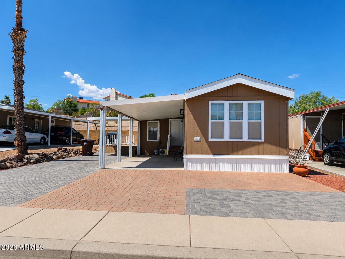 1614 E Villa Rita Drive, Phoenix, AZ 85022