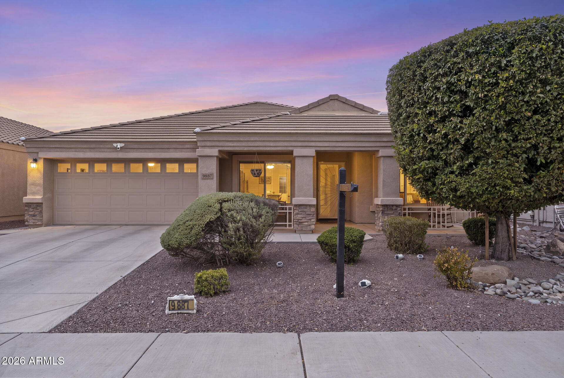 9887 W HARMONY Lane, Peoria, AZ 85382