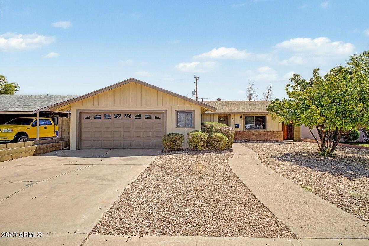 741 N JAY Street, Chandler, AZ 85225