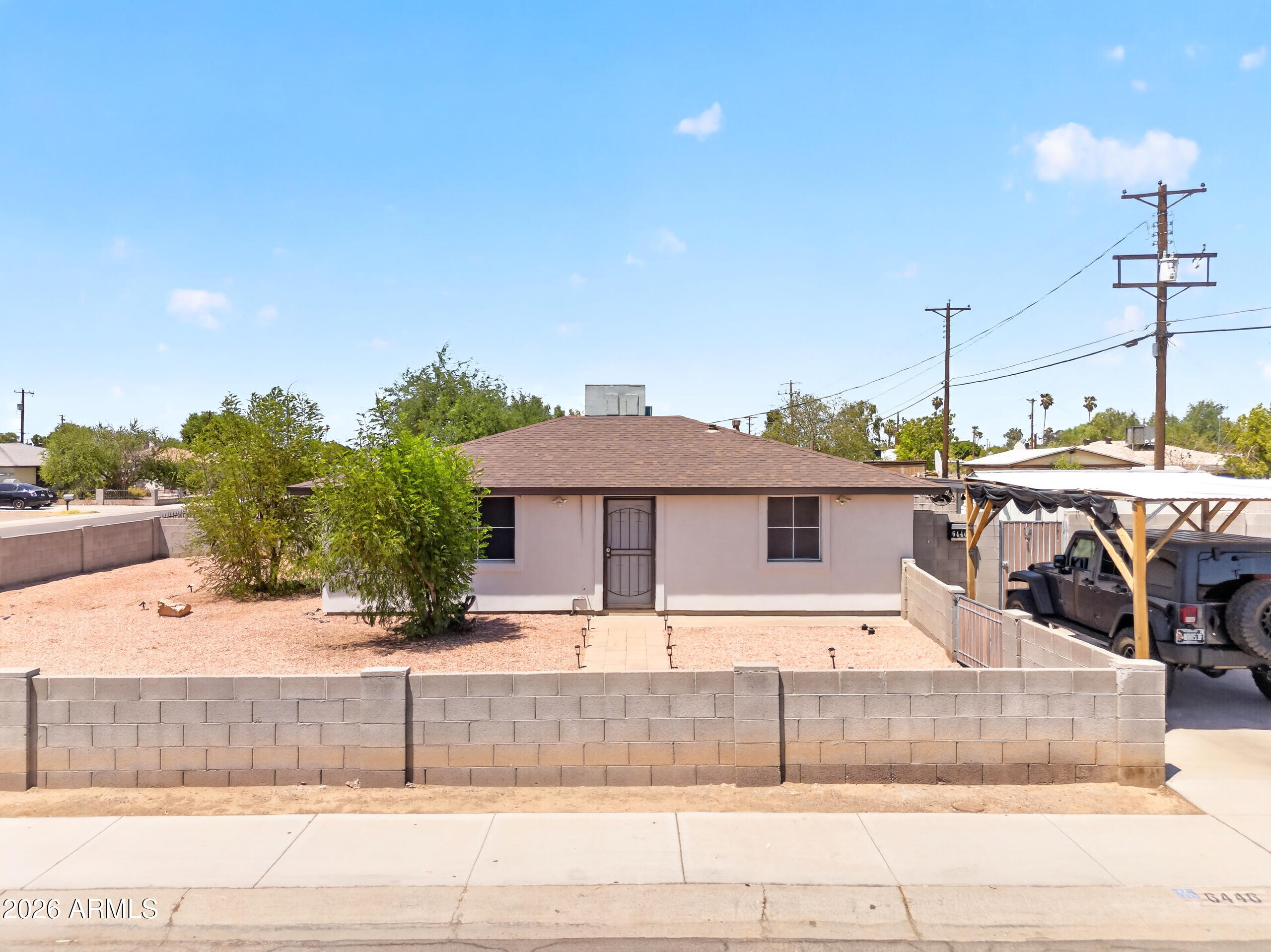 6446 W PICCADILLY Road, Phoenix, AZ 85033