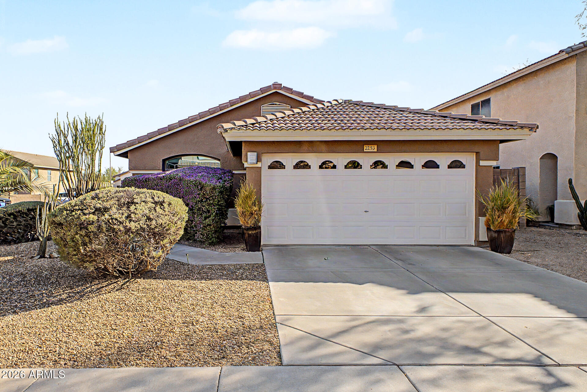 2253 E HESTON Drive, Phoenix, AZ 85024