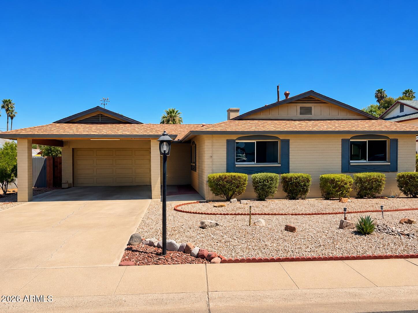 212 E MINTON Drive, Tempe, AZ 85282
