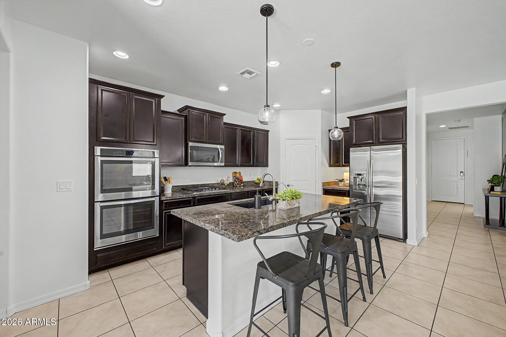 2513 W ARROYO Way, San Tan Valley, AZ 85144