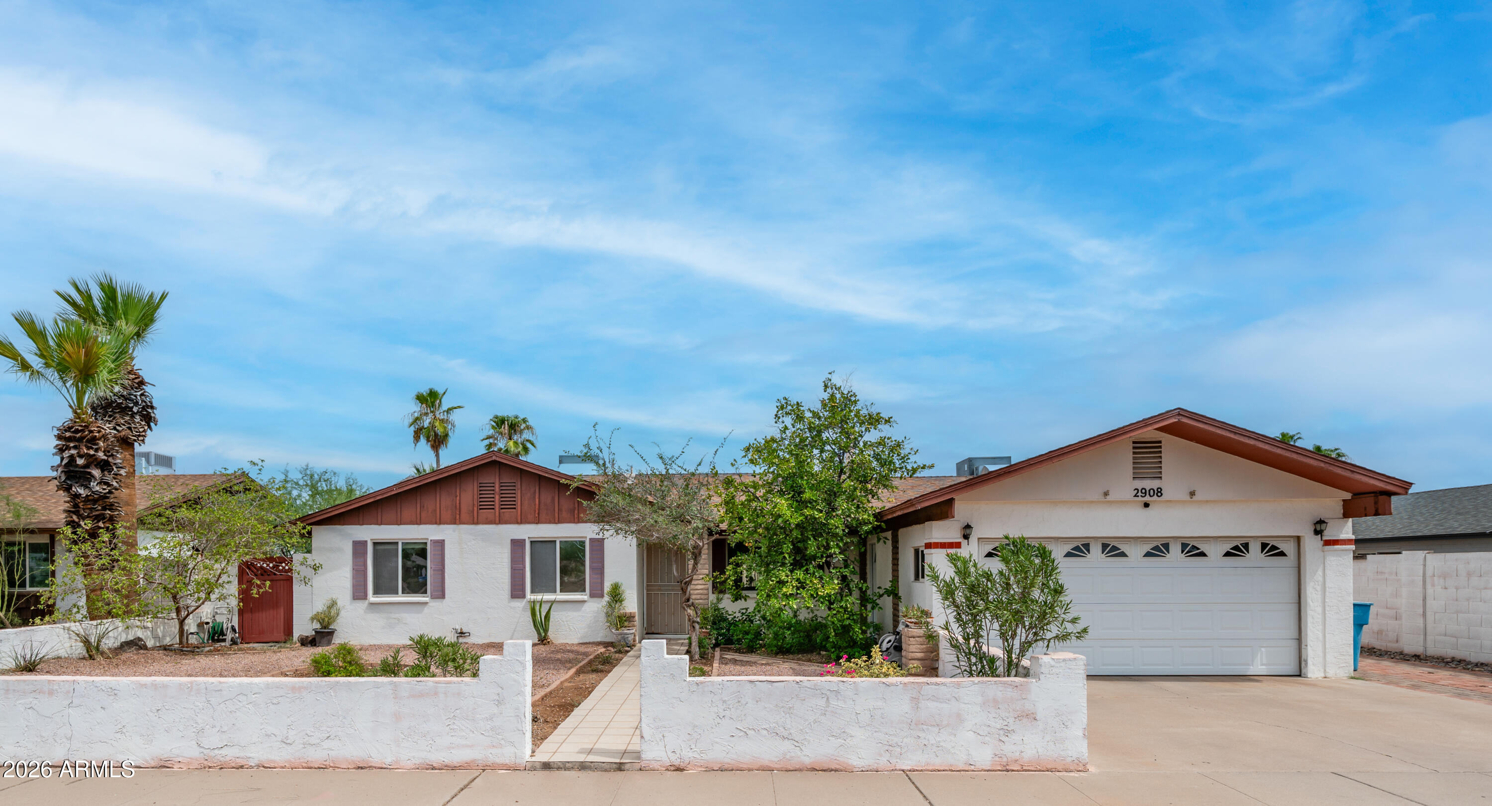 2908 E CACTUS Road, Phoenix, AZ 85032
