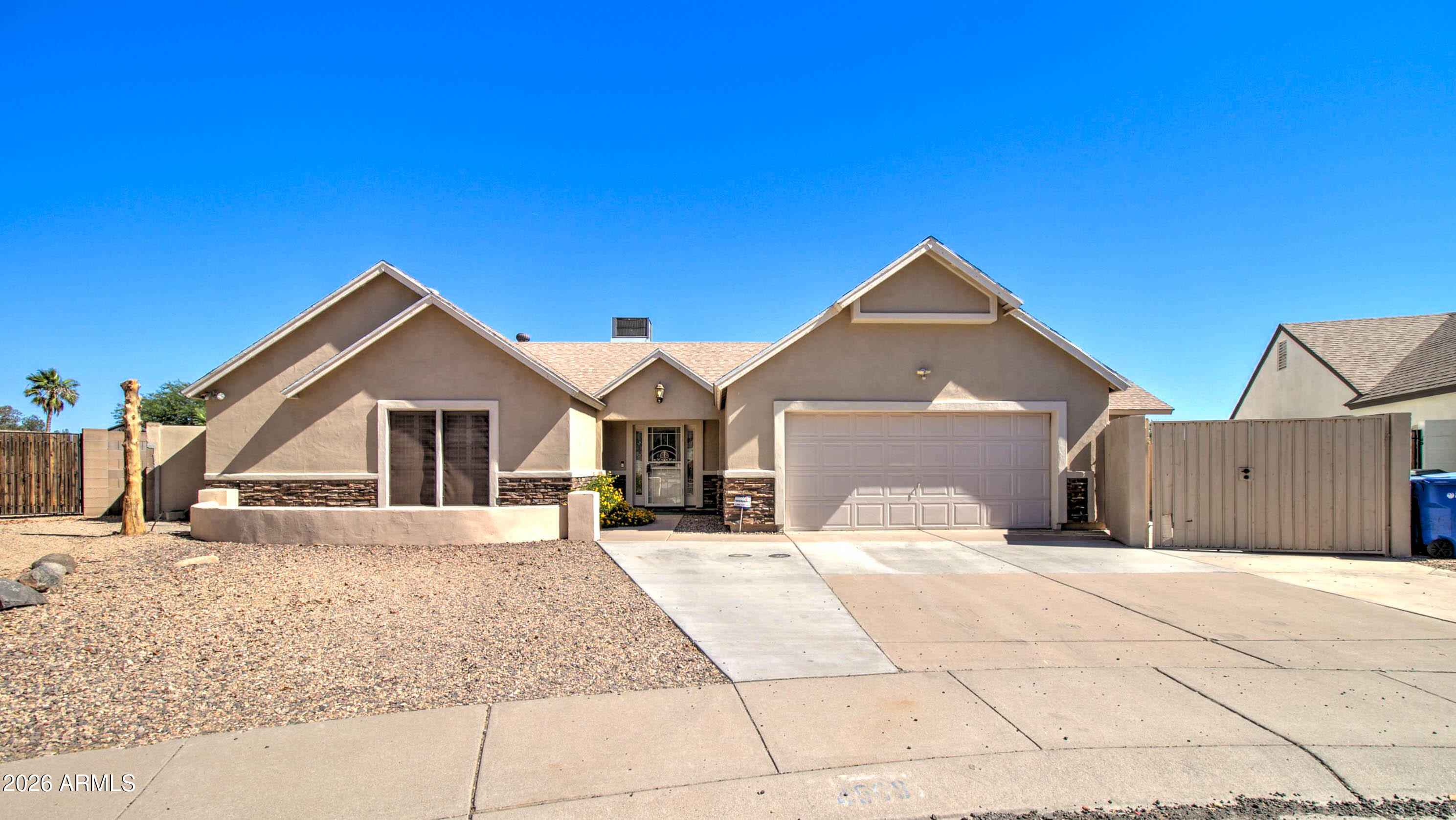 4509 E PEARCE Road, Phoenix, AZ 85044