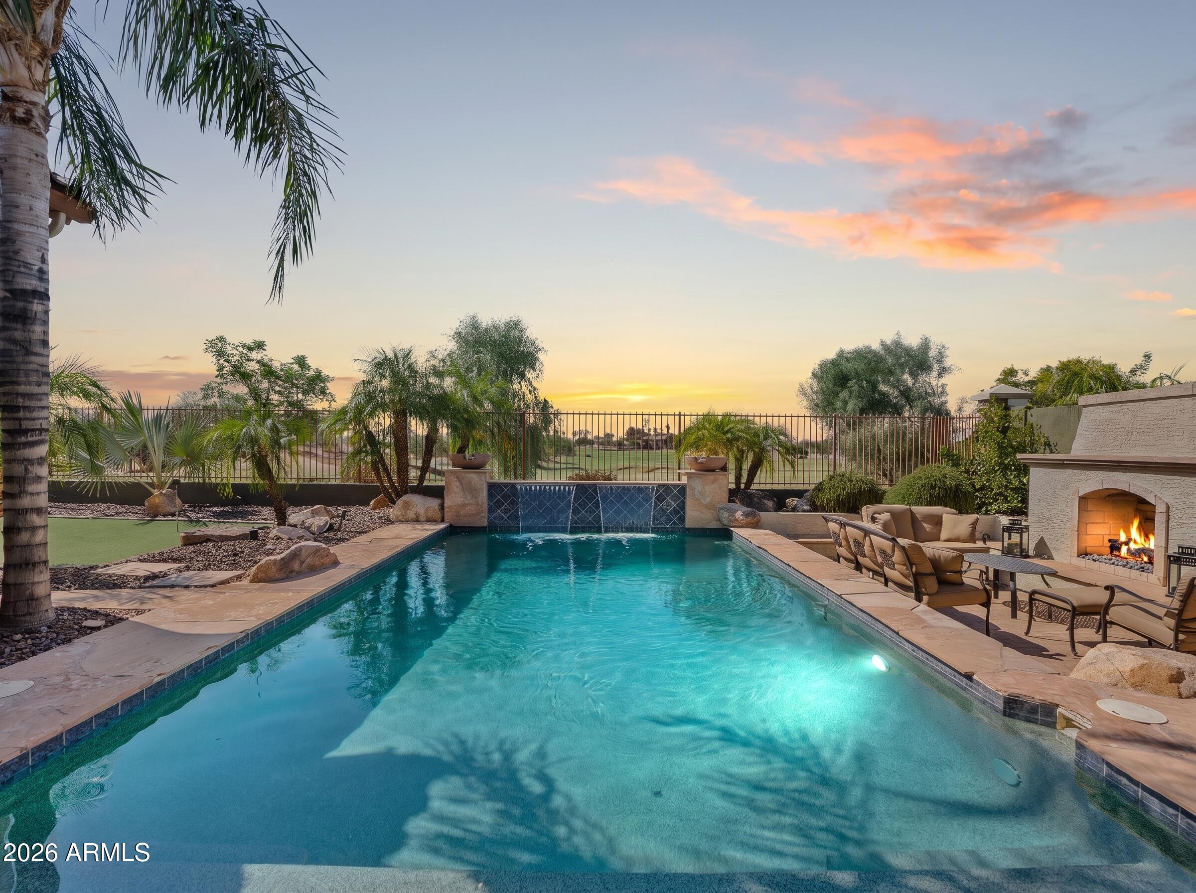 4064 E CLUBVIEW Drive, Gilbert, AZ 85298