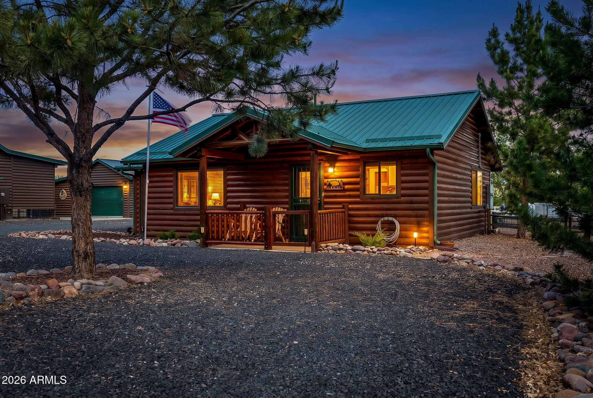 2336 BUFFALO Loop N, Overgaard, AZ 85933