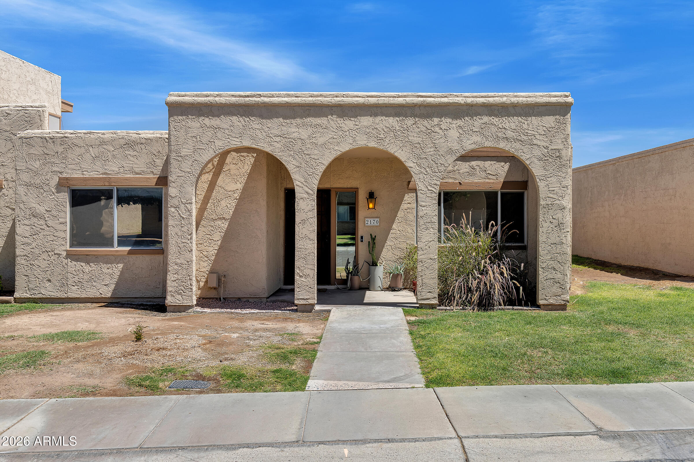 2170 E MINTON Drive, Tempe, AZ 85282