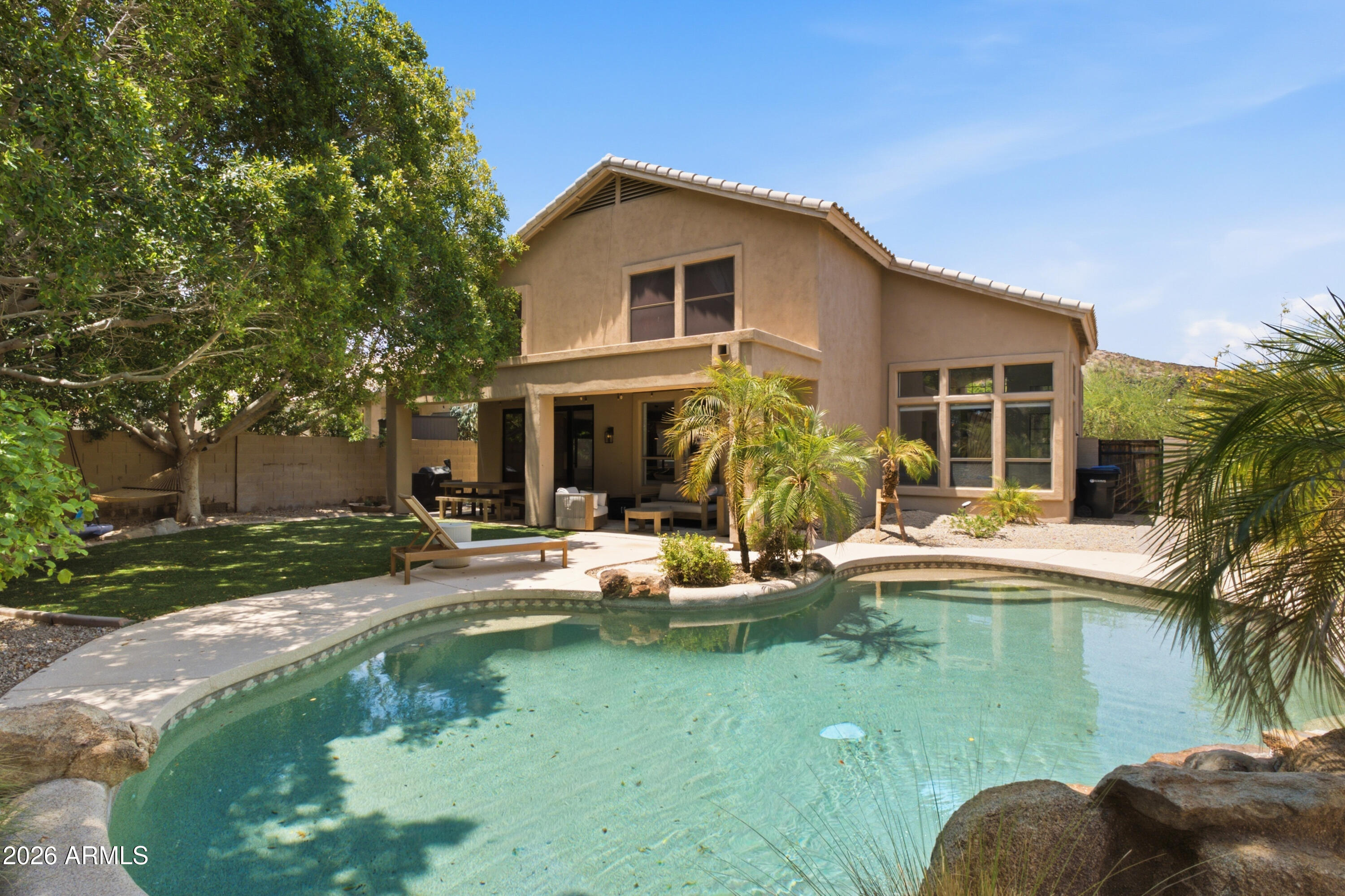 15609 S 7TH Street, Phoenix, AZ 85048