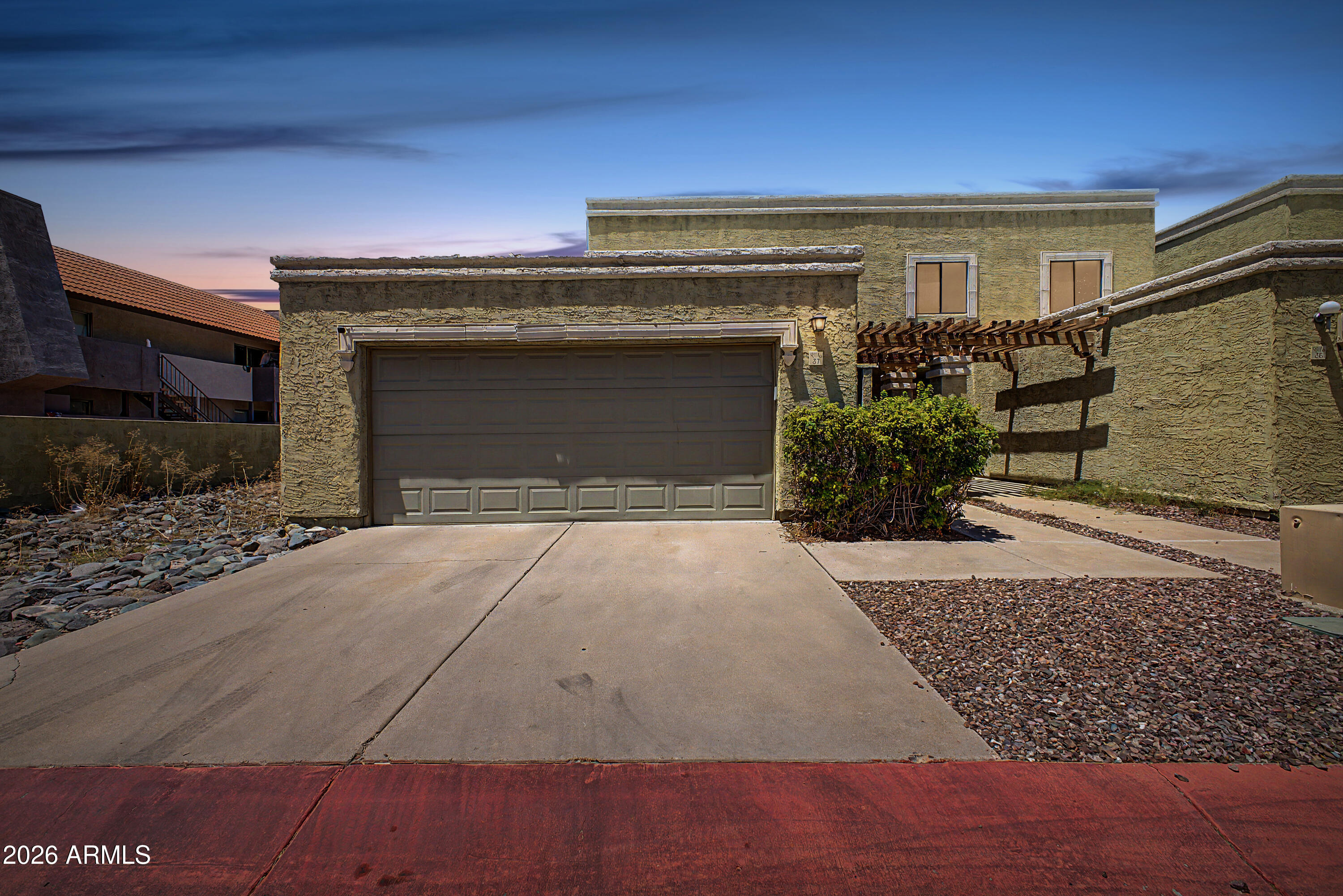 815 E GROVERS Avenue 37, Phoenix, AZ 85022