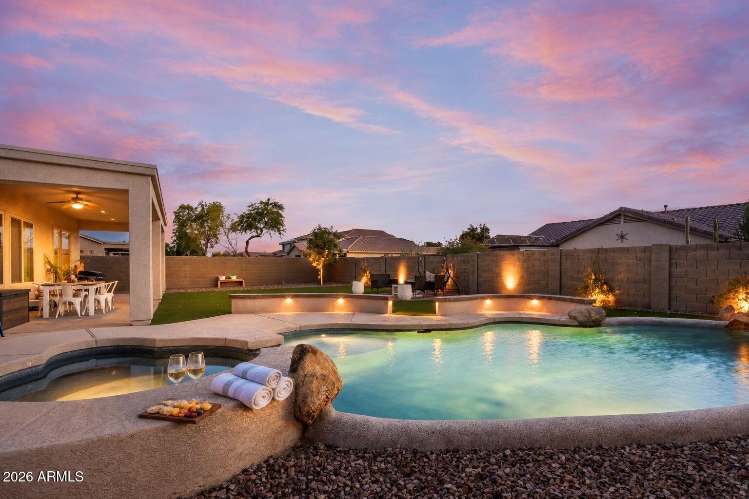 2422 W CLEARVIEW Trail, Anthem, AZ 85086