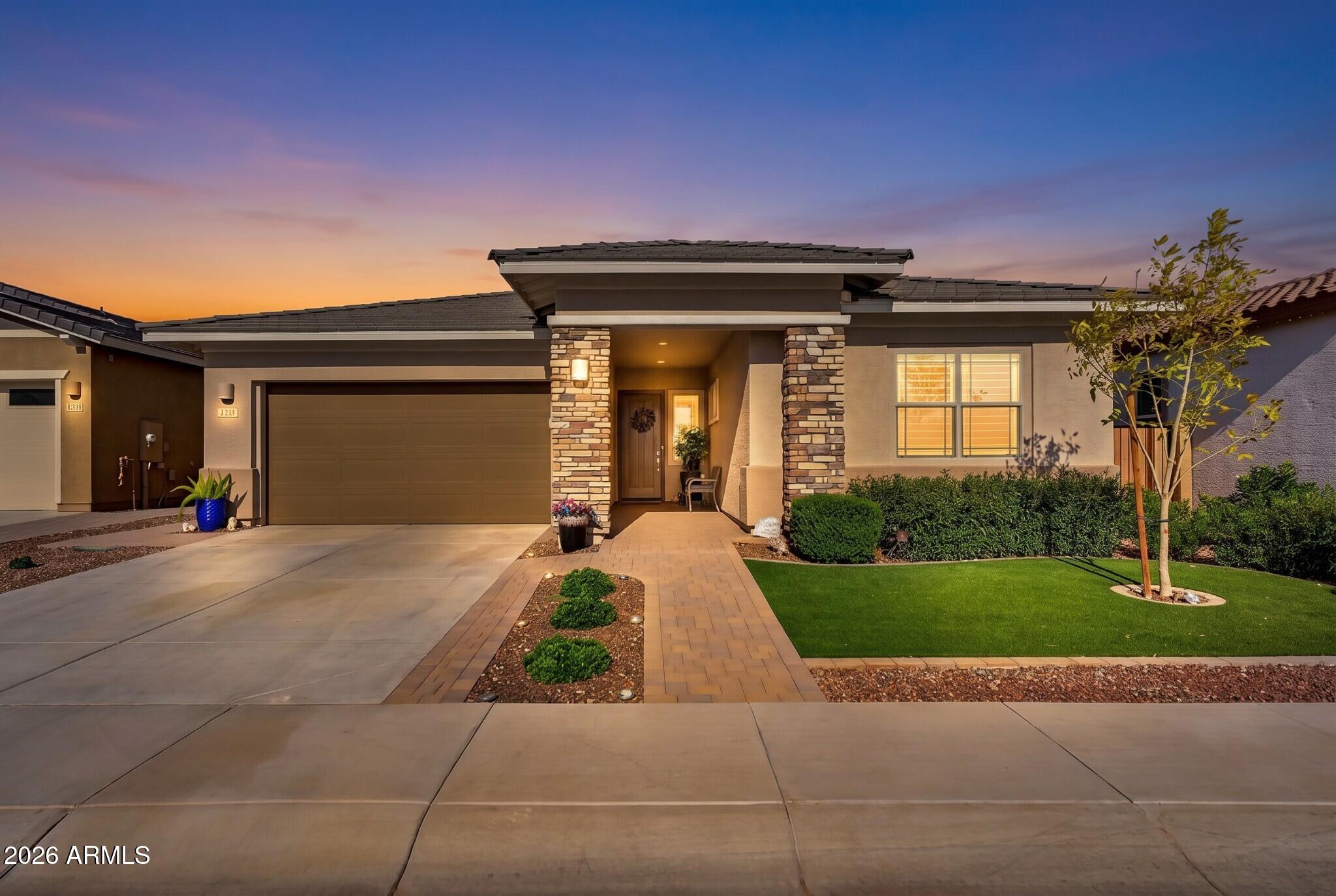32577 N WOODSIDE Drive, San Tan Valley, AZ 85143