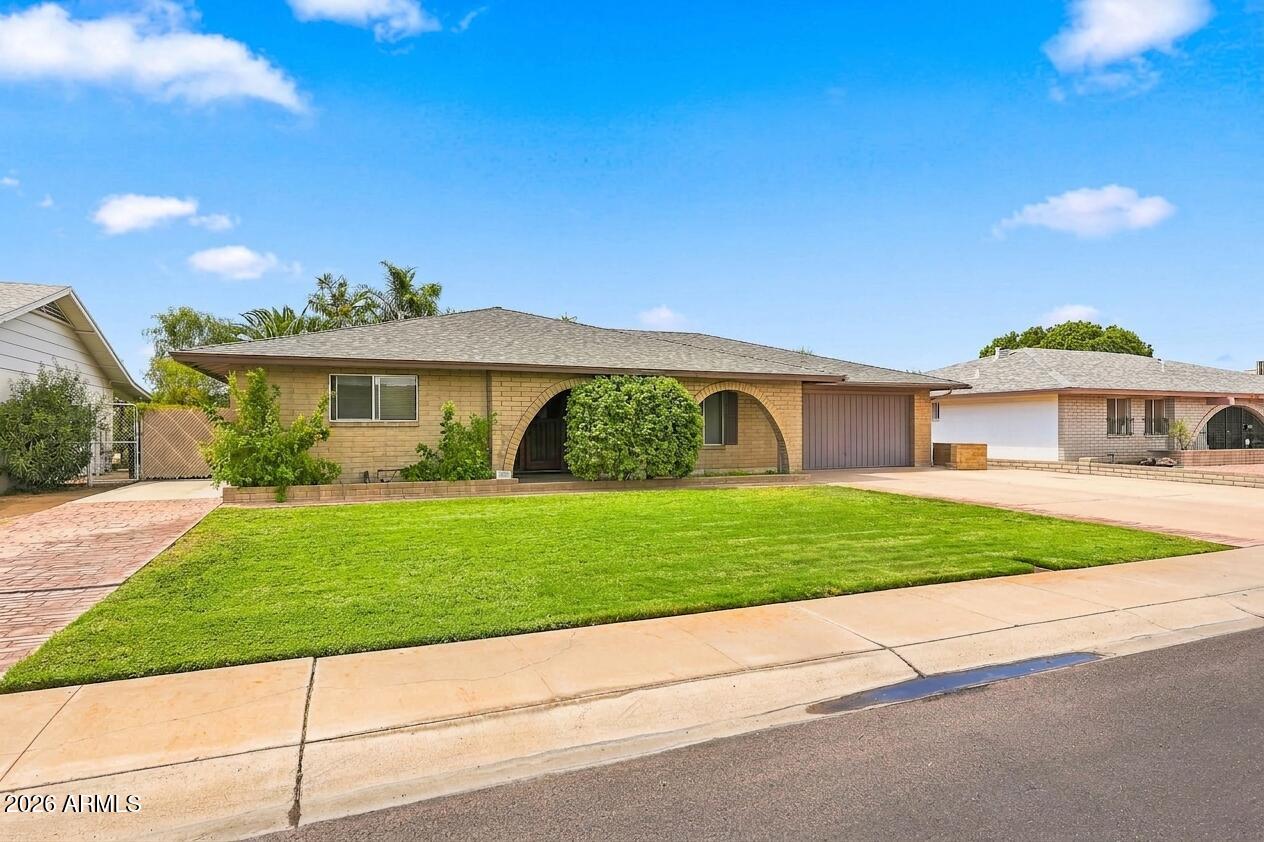 4231 W PURDUE Avenue, Phoenix, AZ 85051