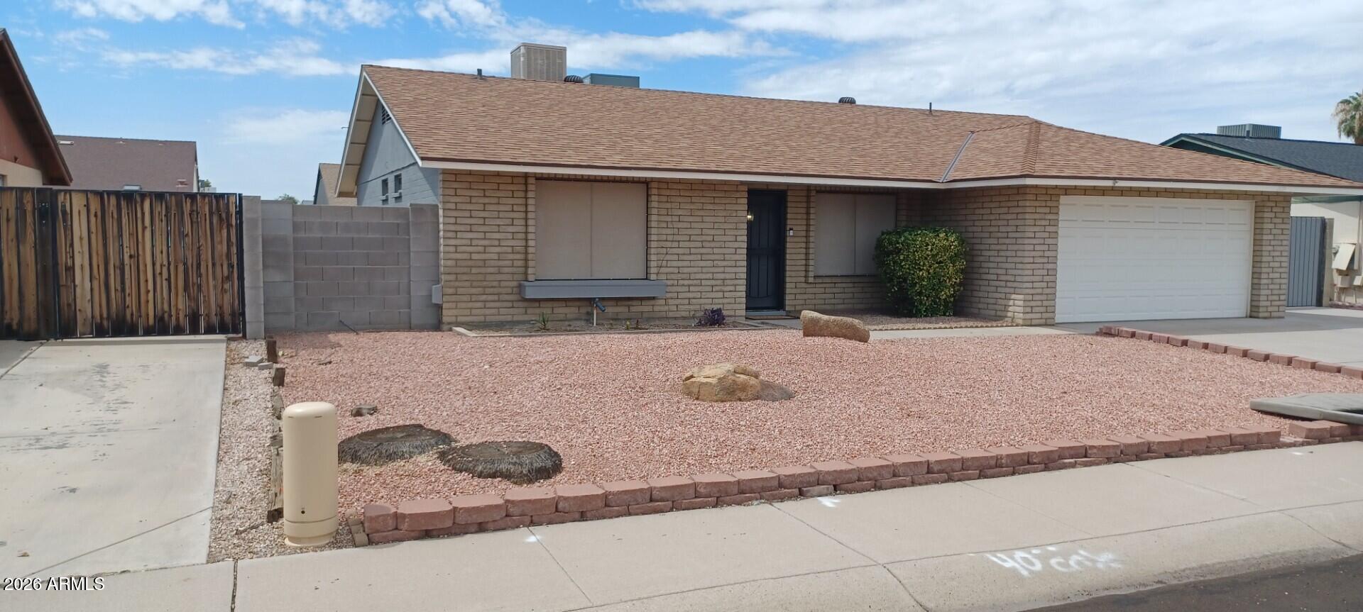 6533 W ALTADENA Avenue, Glendale, AZ 85304