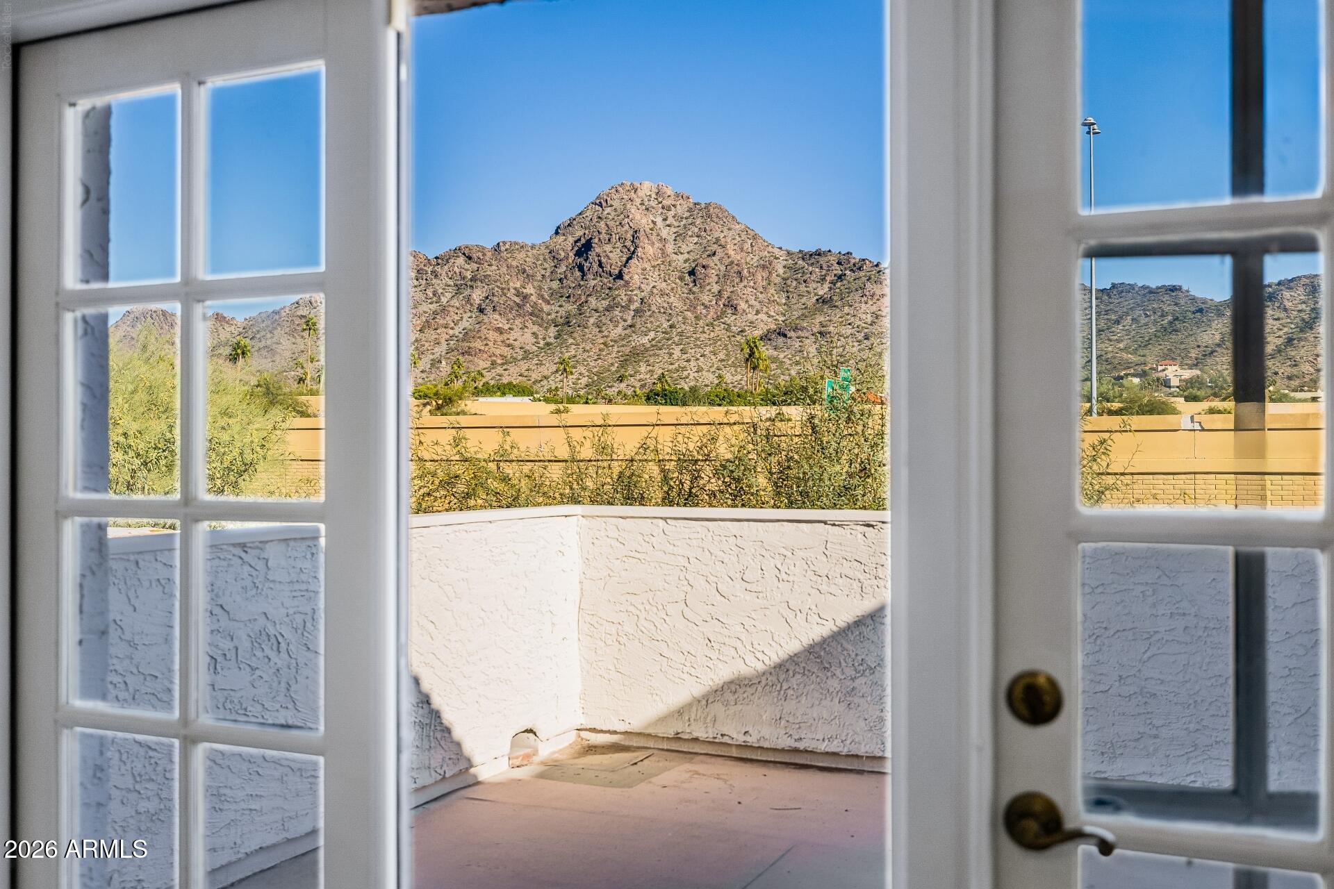 1875 E STATE Avenue, Phoenix, AZ 85020