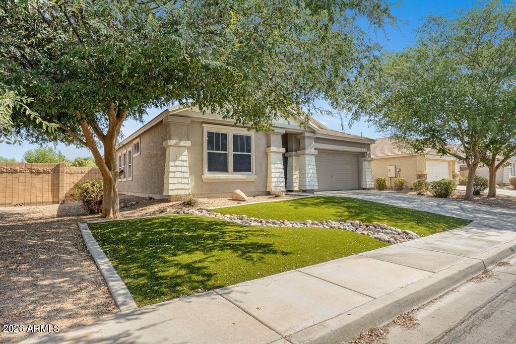 7124 W PALMAIRE Avenue W, Glendale, AZ 85303