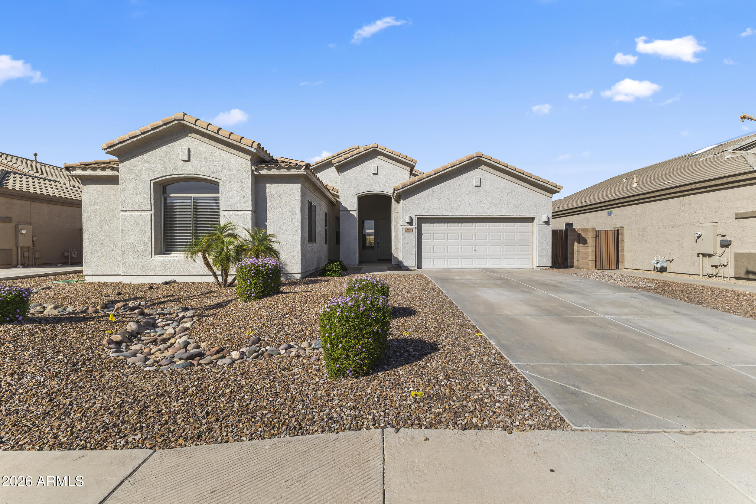 9418 W SALTER Drive, Peoria, AZ 85382