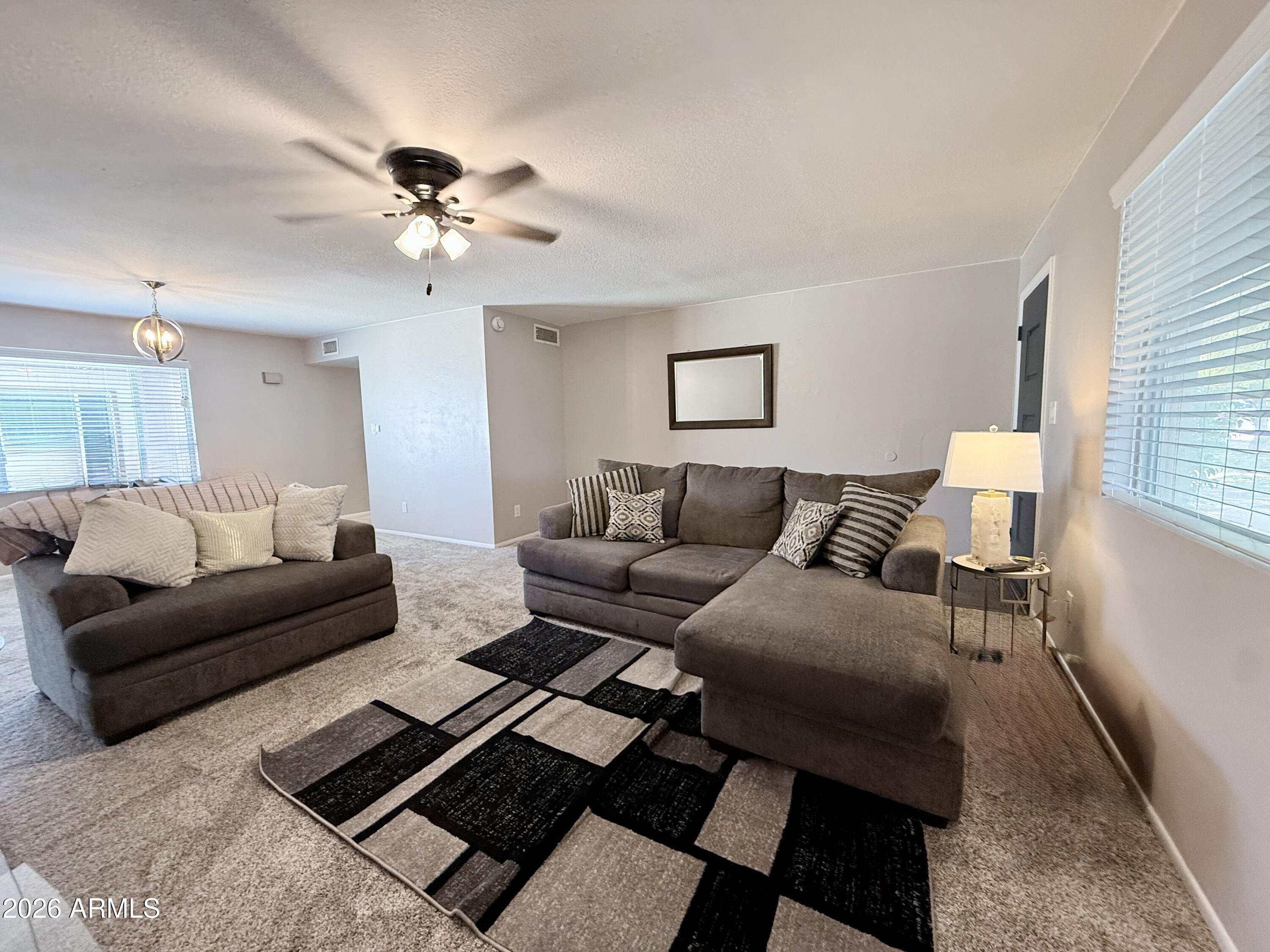 1633 E SOUTHERN Avenue, Tempe, AZ 85282