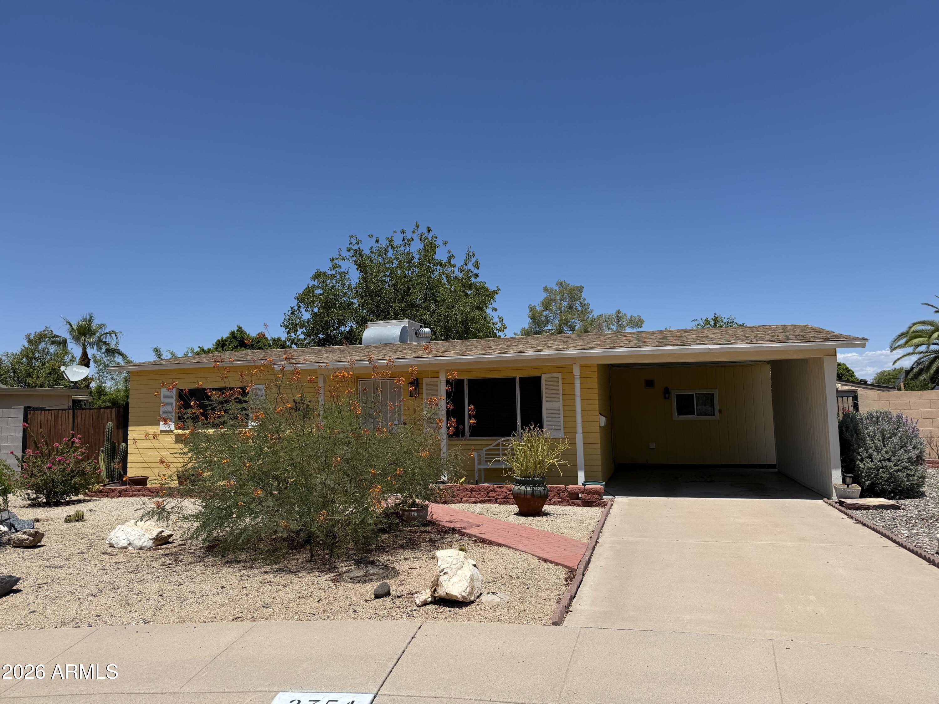 2354 E BETTY ELYSE Lane, Phoenix, AZ 85022