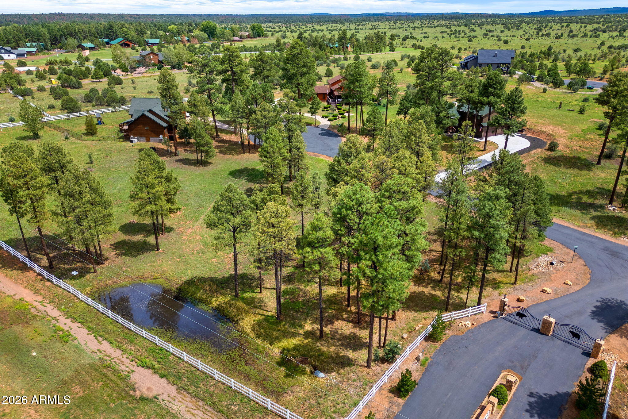 2254 BROWN BEAR Circle 1, Overgaard, AZ 85933