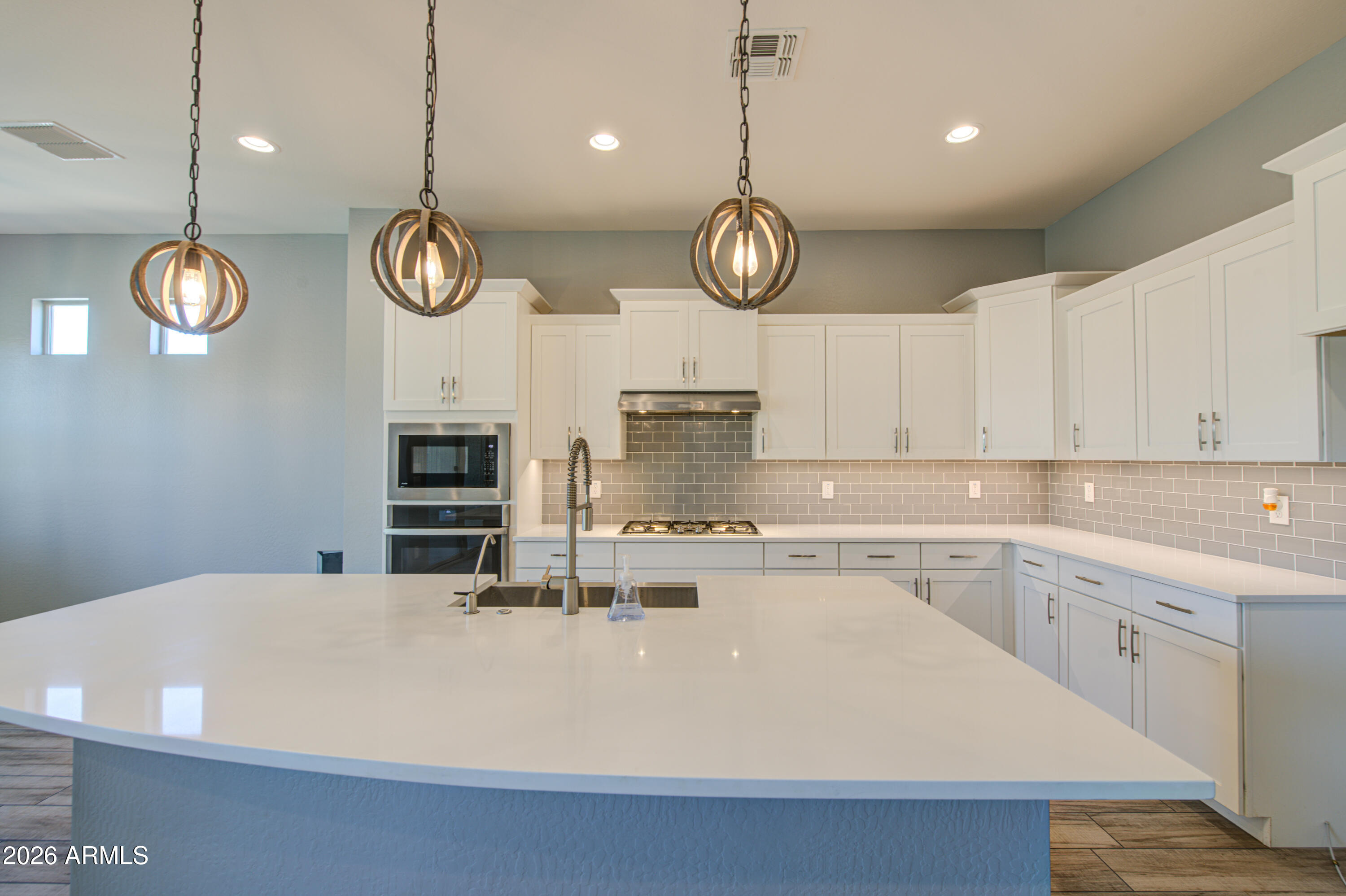 1348 W ALPINE TREE Avenue, San Tan Valley, AZ 85140