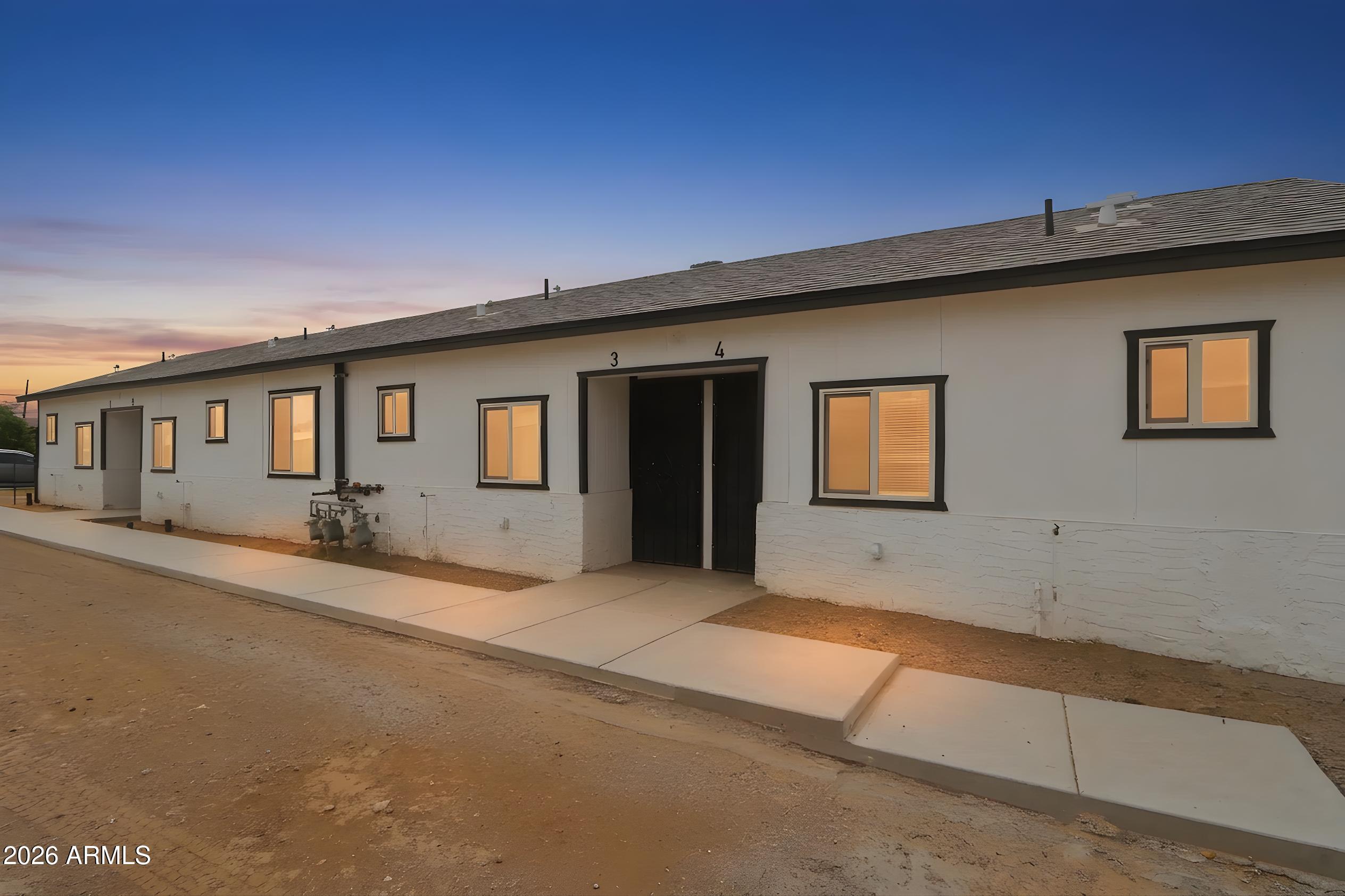 338 N 1ST Street, Avondale, AZ 85323