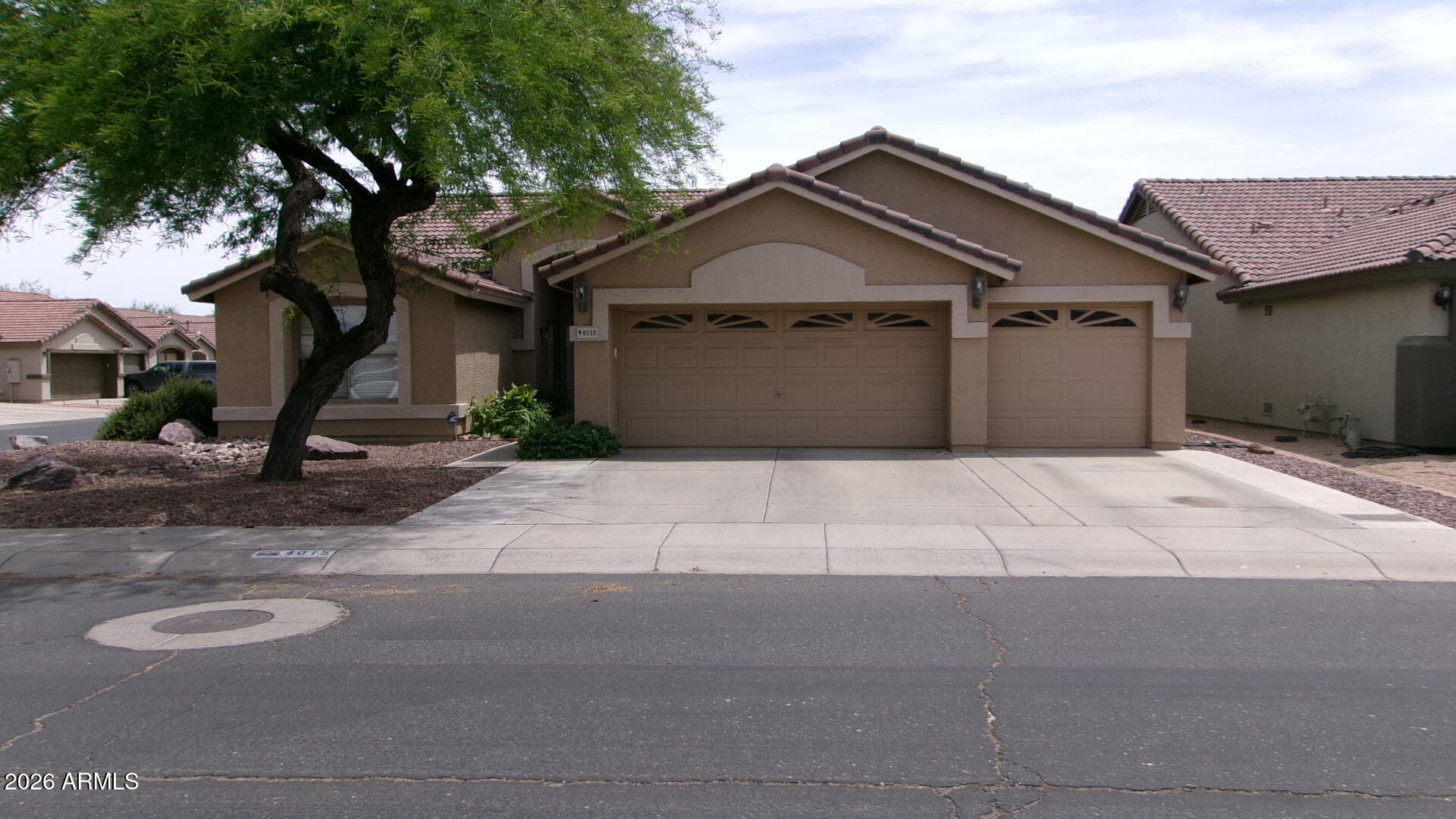 4015 W Menadota Drive, Glendale, AZ 85308