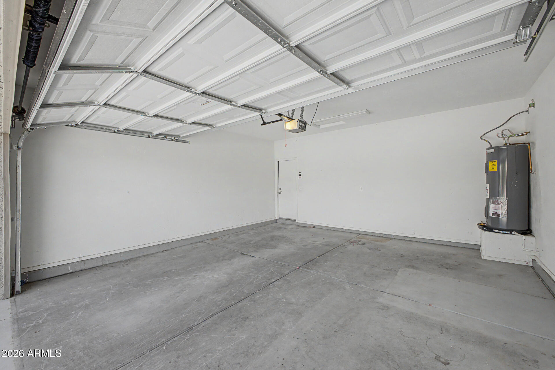 823 W LYDIA Lane, Phoenix, AZ 85041