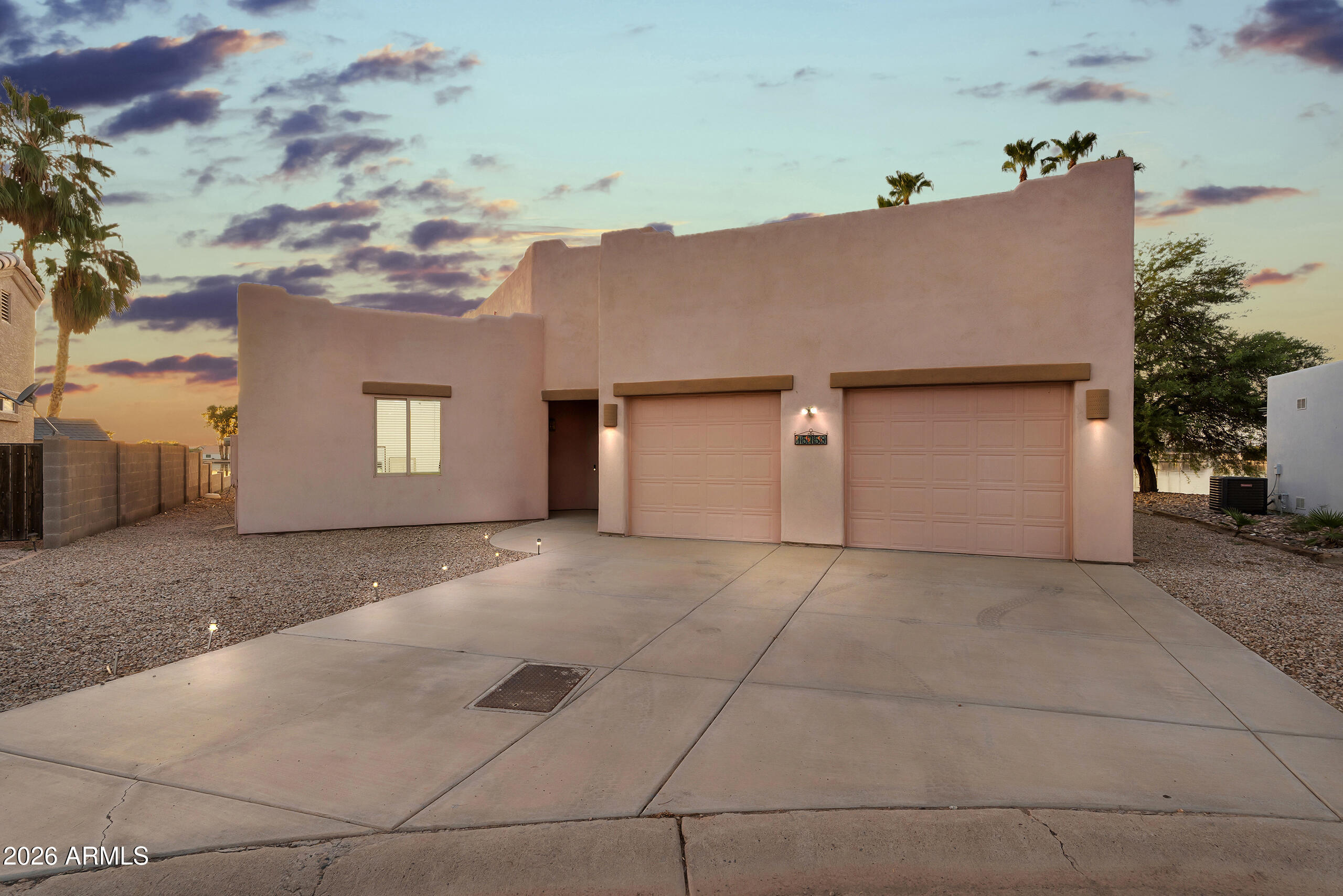 15758 S MAUI Circle, Arizona City, AZ 85123