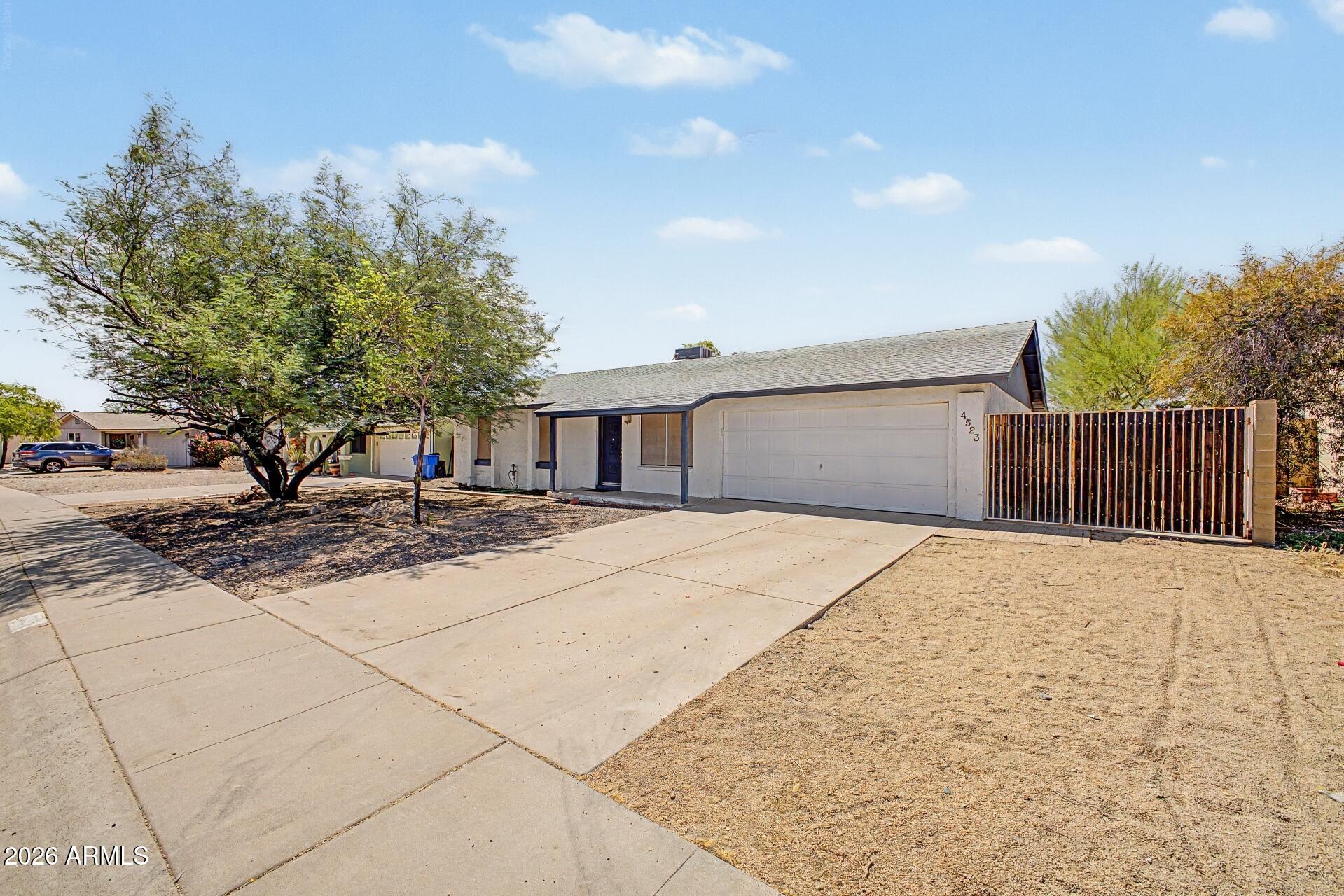 4523 E ALTA MESA Avenue, Phoenix, AZ 85044