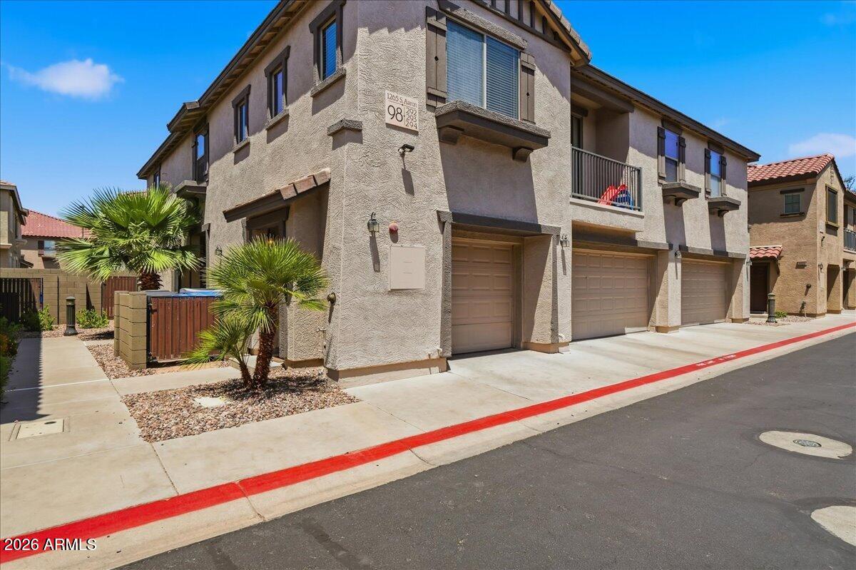 1265 S Aaron 293, Mesa, AZ 85209