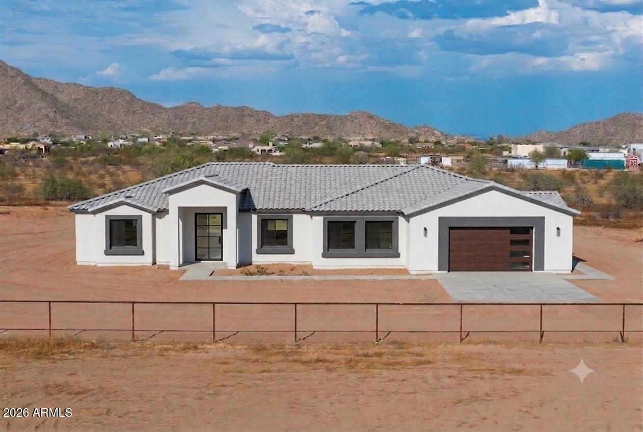 8233 N Nicole Road, Casa Grande, AZ 85194