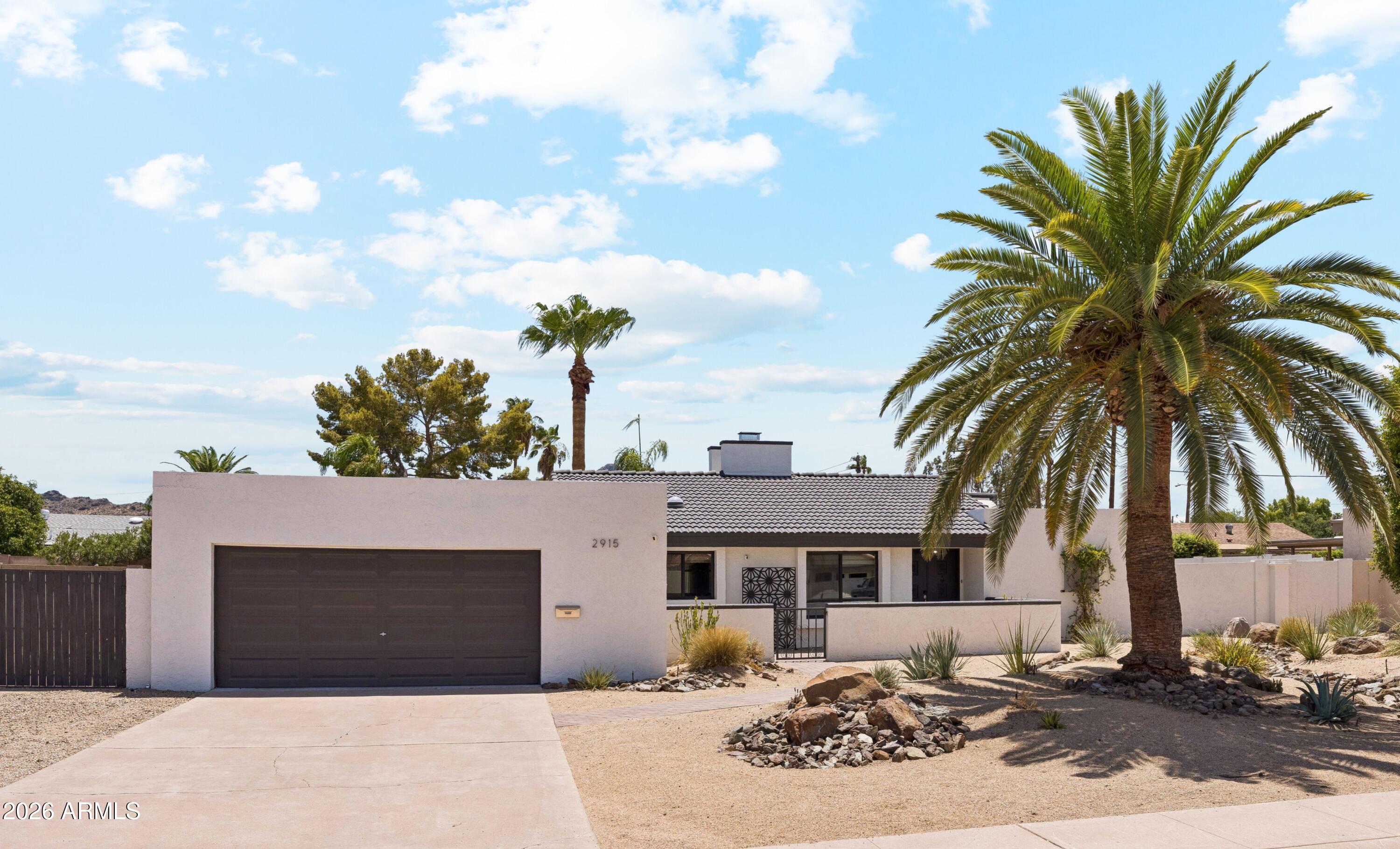 2915 E BERYL Avenue, Phoenix, AZ 85028