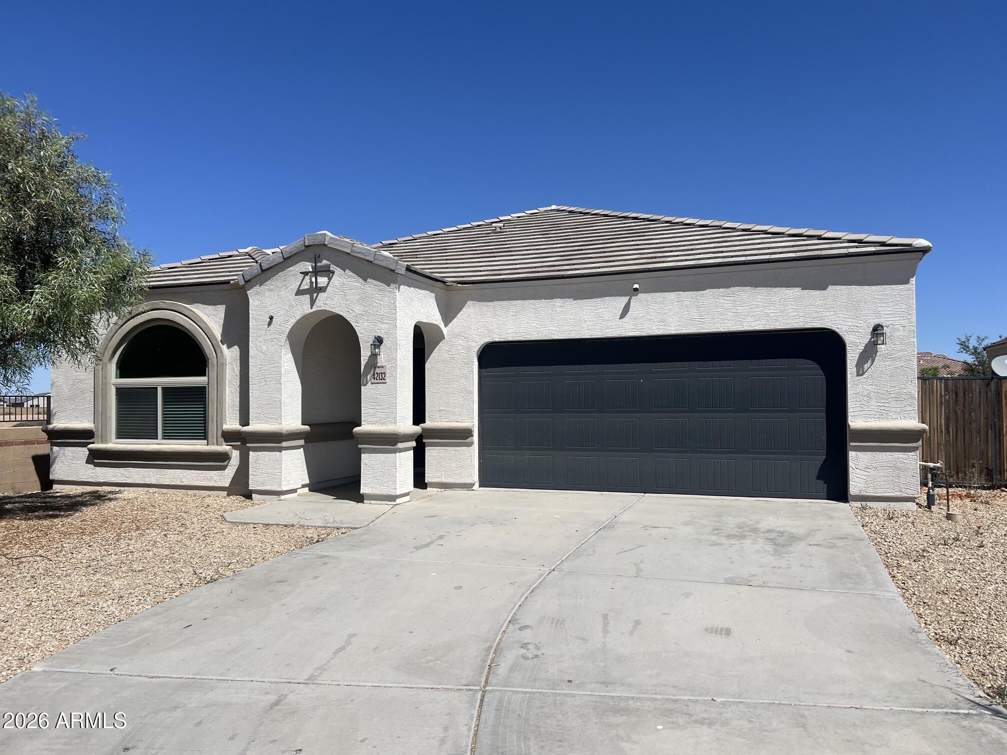 42132 W MANDERAS Lane, Maricopa, AZ 85138